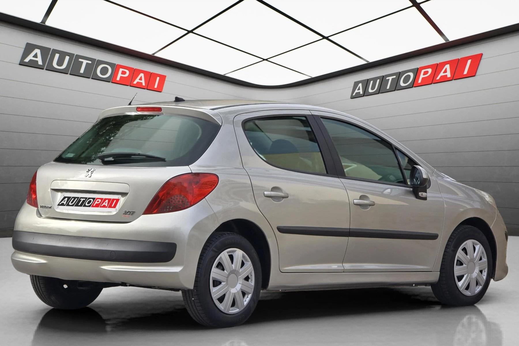 PEUGEOT 207 1.4i 75cv. 6 