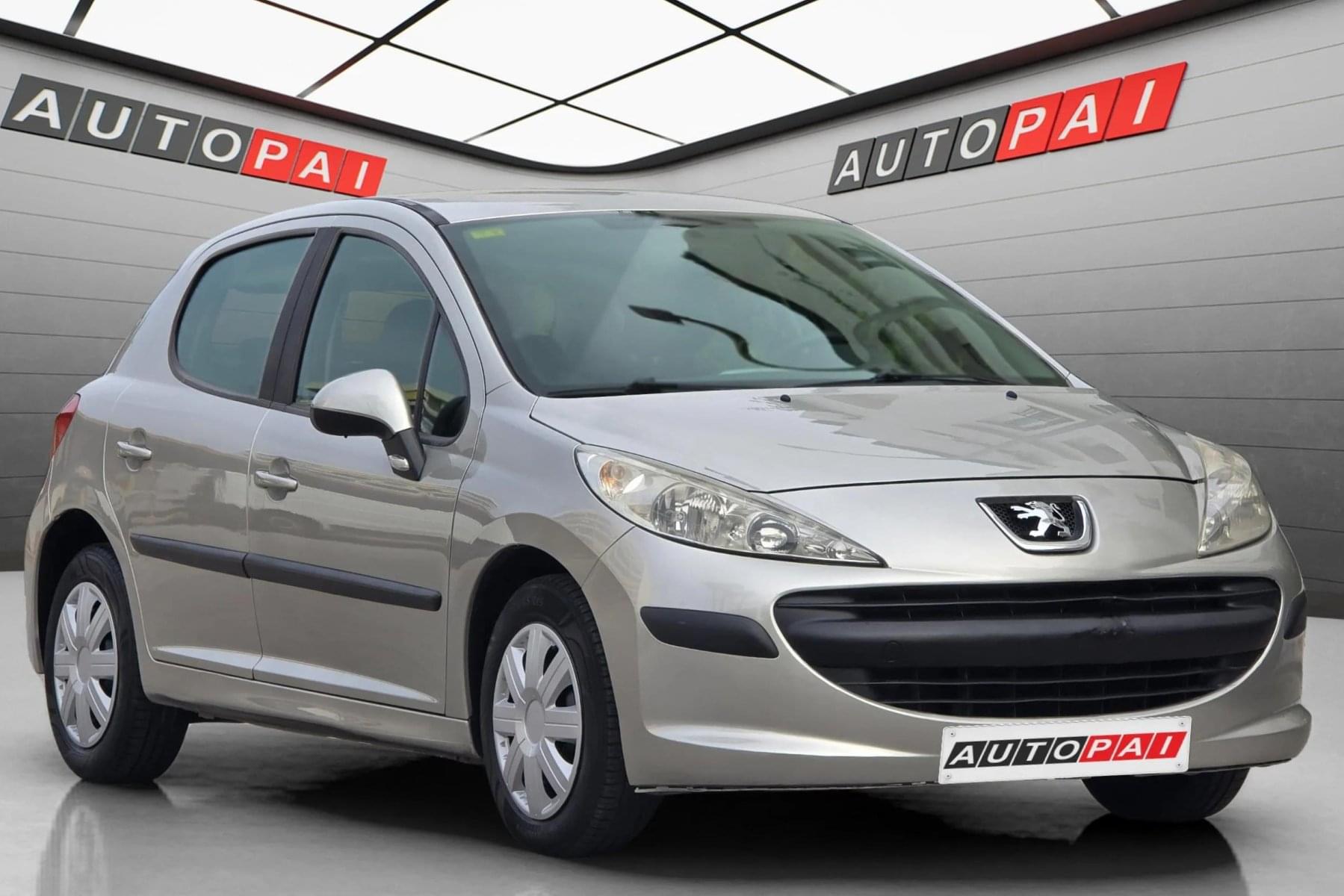 PEUGEOT 207 1.4i 75cv. 9 