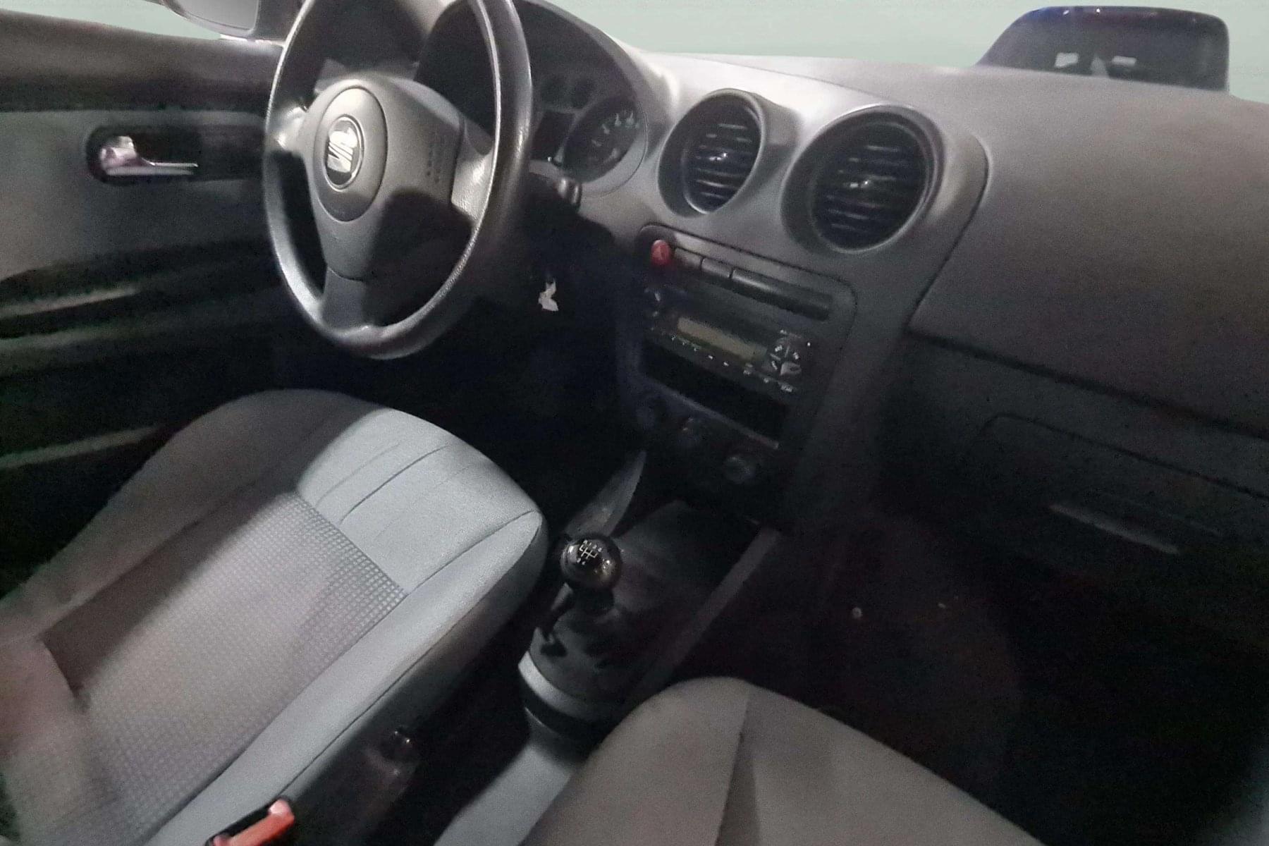 SEAT CÓRDOBA 1.4i 100cv. STELLA 13 