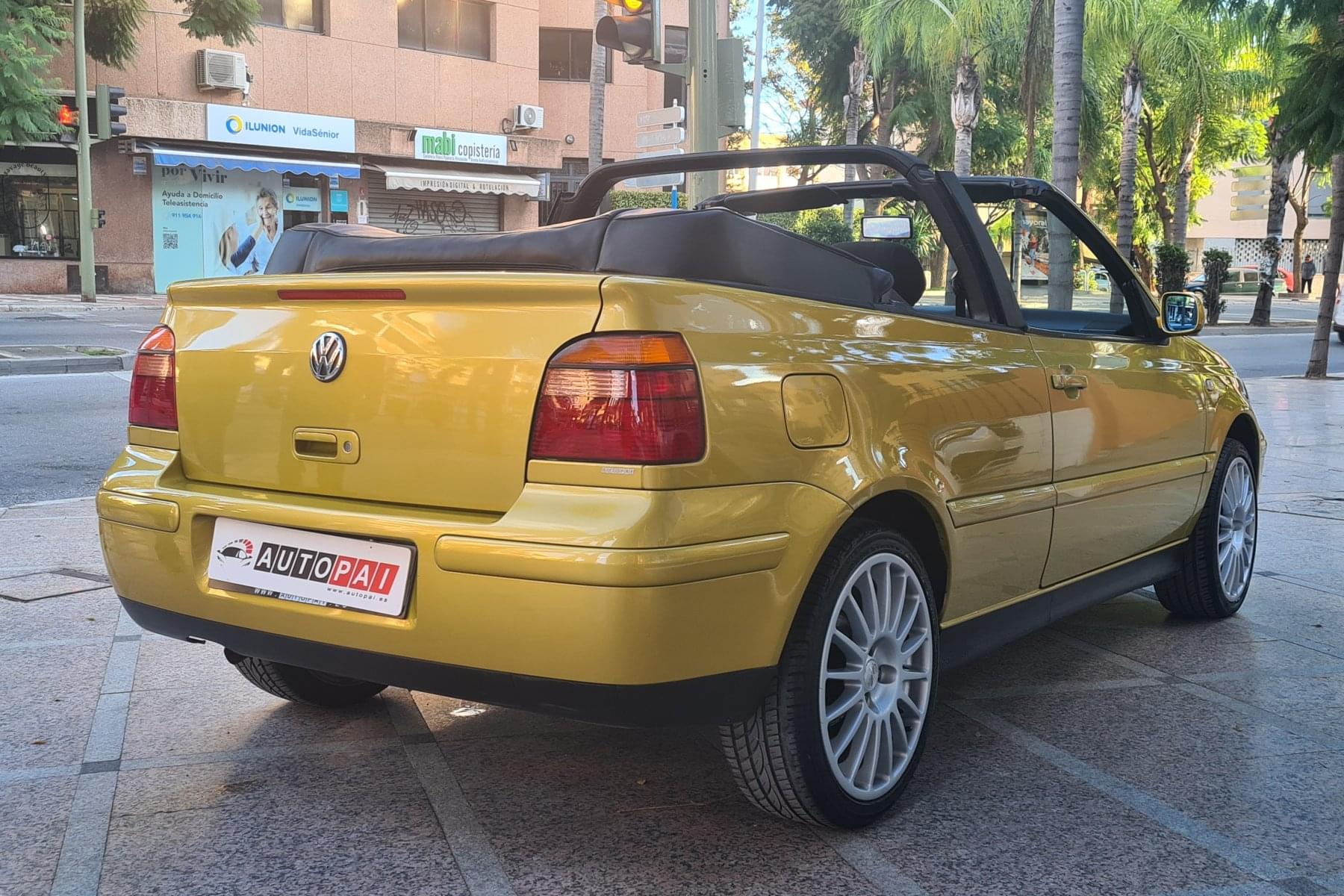 VOLKSWAGEN GOLF CABRIOLET 1.8 7 