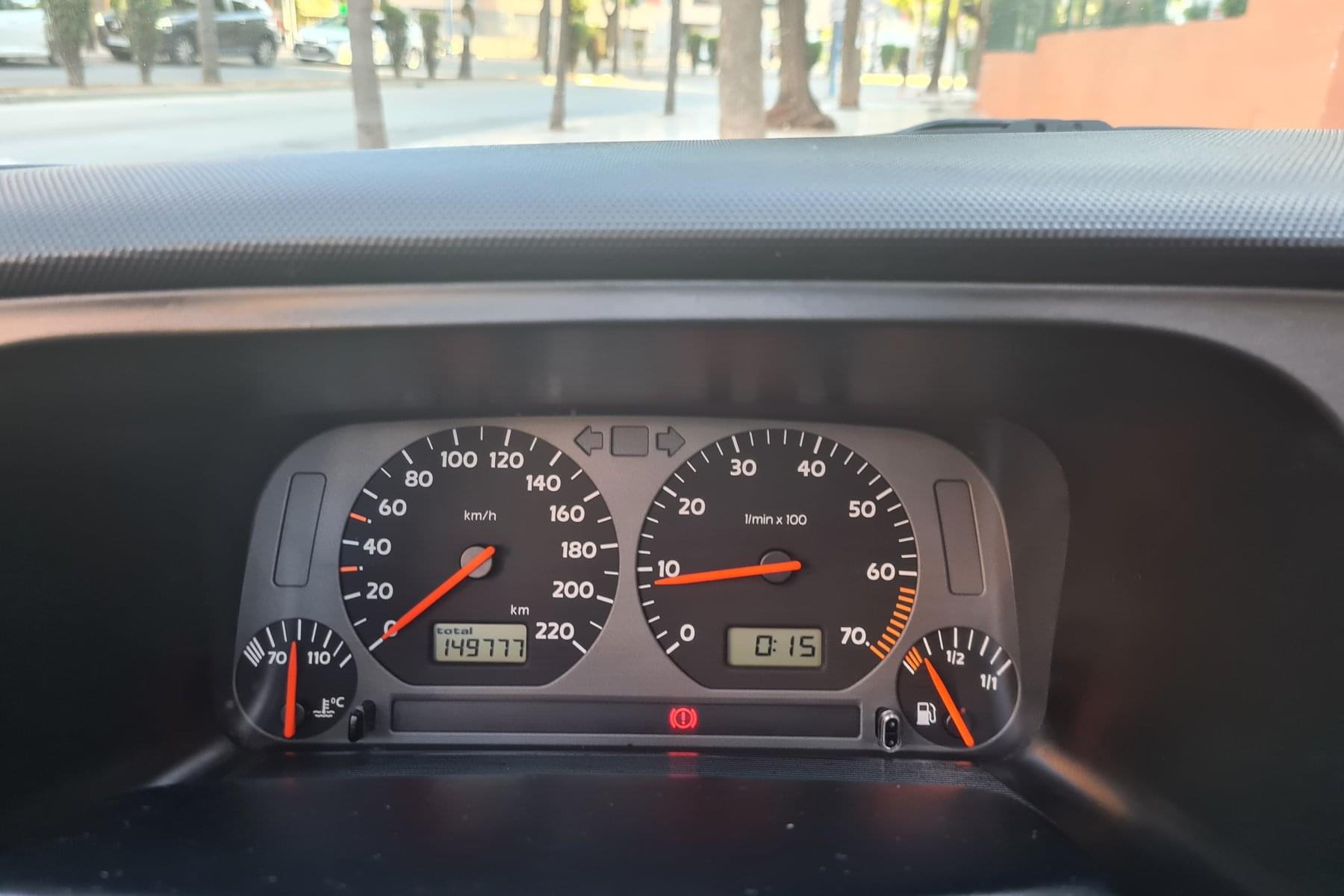 VOLKSWAGEN GOLF CABRIOLET 1.8 14 