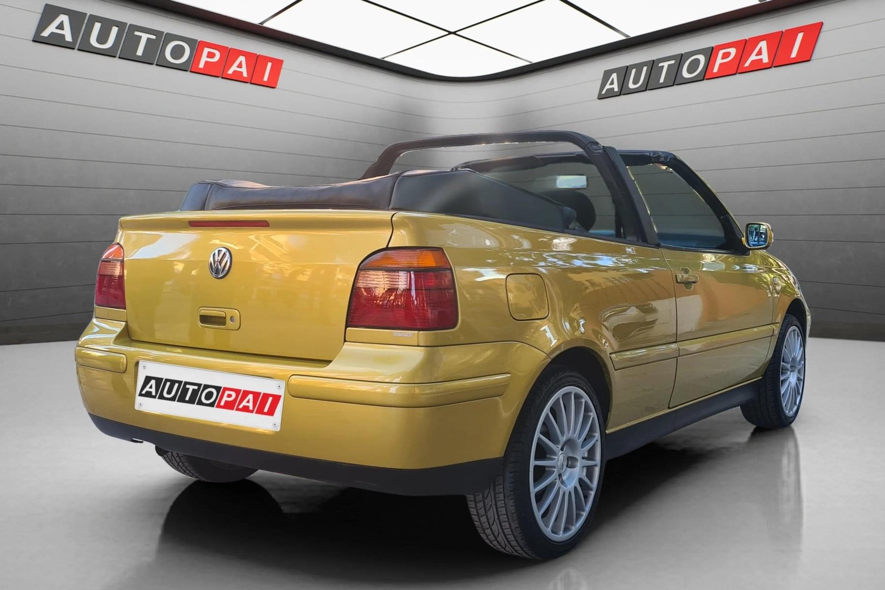 VOLKSWAGEN GOLF CABRIOLET 1.8 7 