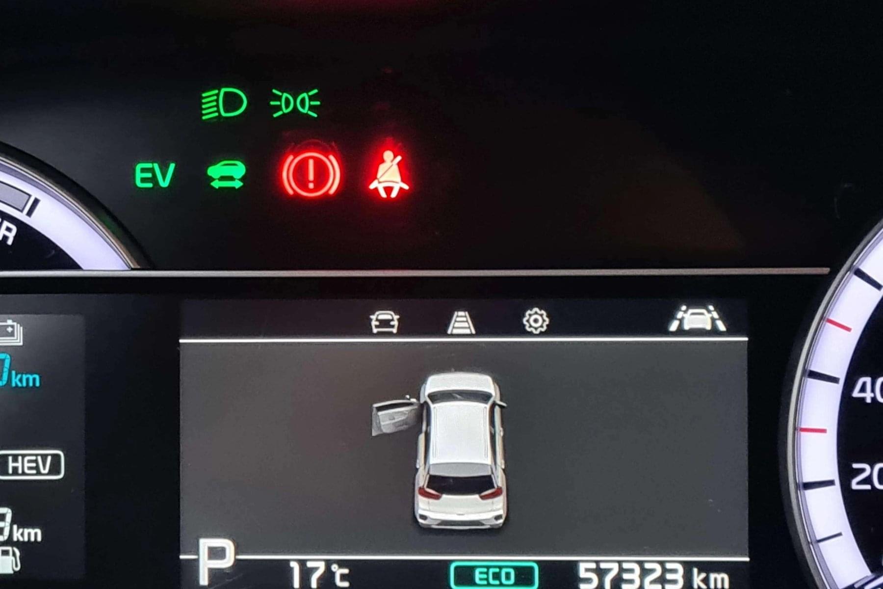 KIA NIRO PLUG-IN HYBRID 1.6 11 