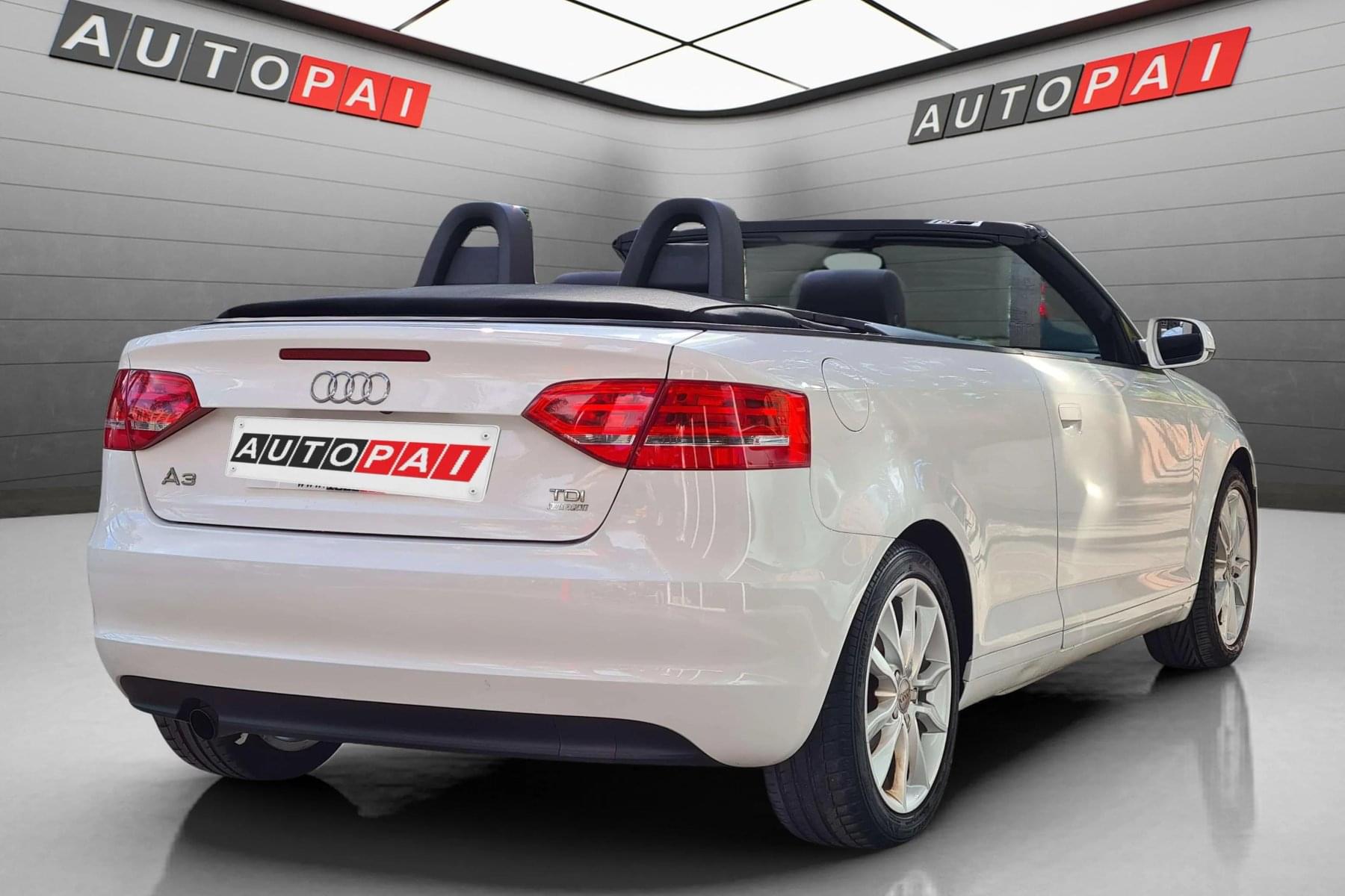 AUDI A3 CABRIO 1.6 TDI 105cv. AMBITION 5 