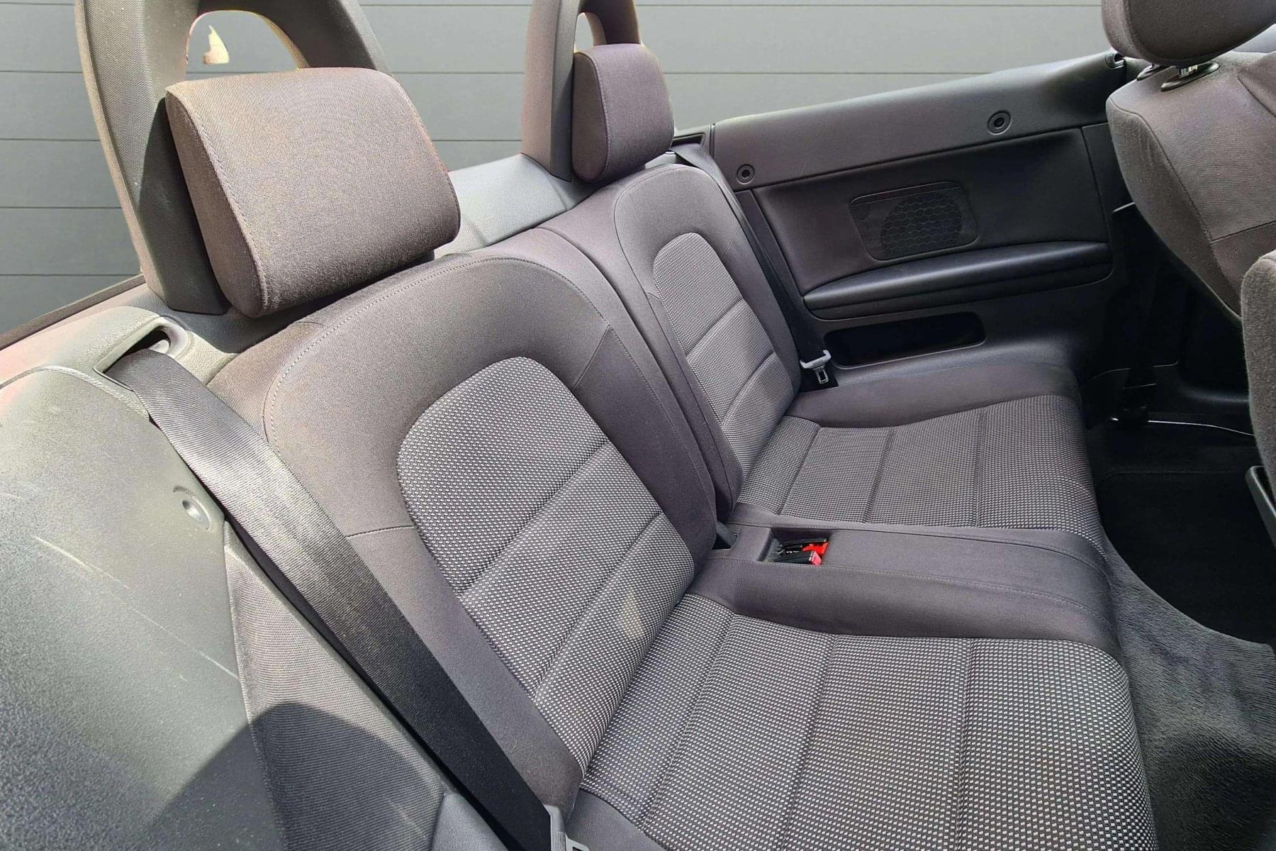 AUDI A3 CABRIO 1.6 TDI 105cv. AMBITION 16 