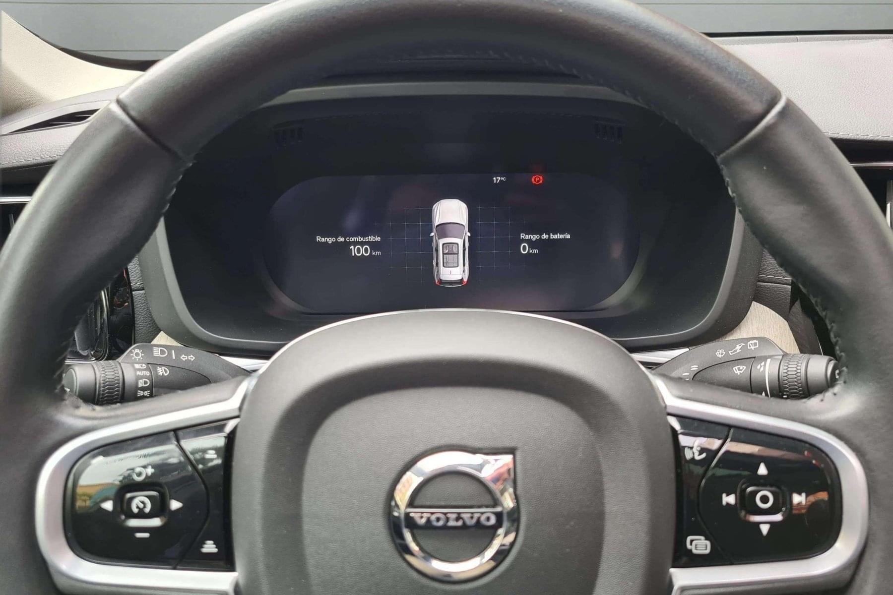 VOLVO XC60 2.0 T6 AWD RECHARGE INSCRIPTION AUT. 10 