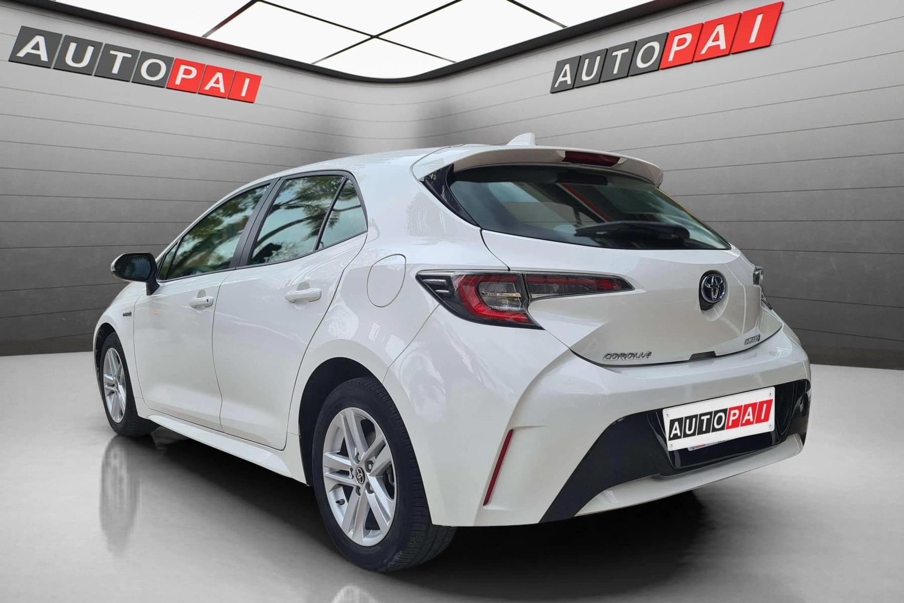 TOYOTA COROLLA 1.8 125h ECVT BUSINESS HÍBRIDO AUTOM. 5 