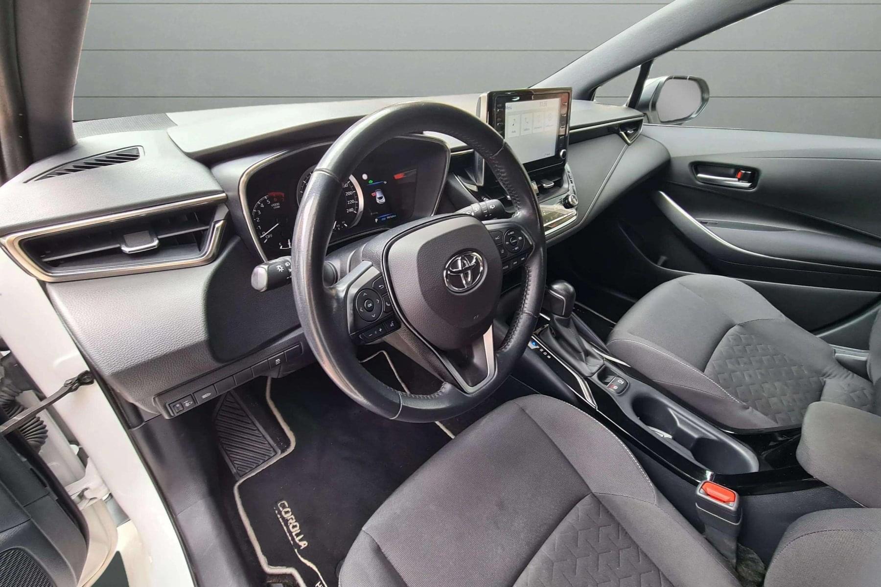 TOYOTA COROLLA 1.8 125h ECVT BUSINESS HÍBRIDO AUTOM. 7 