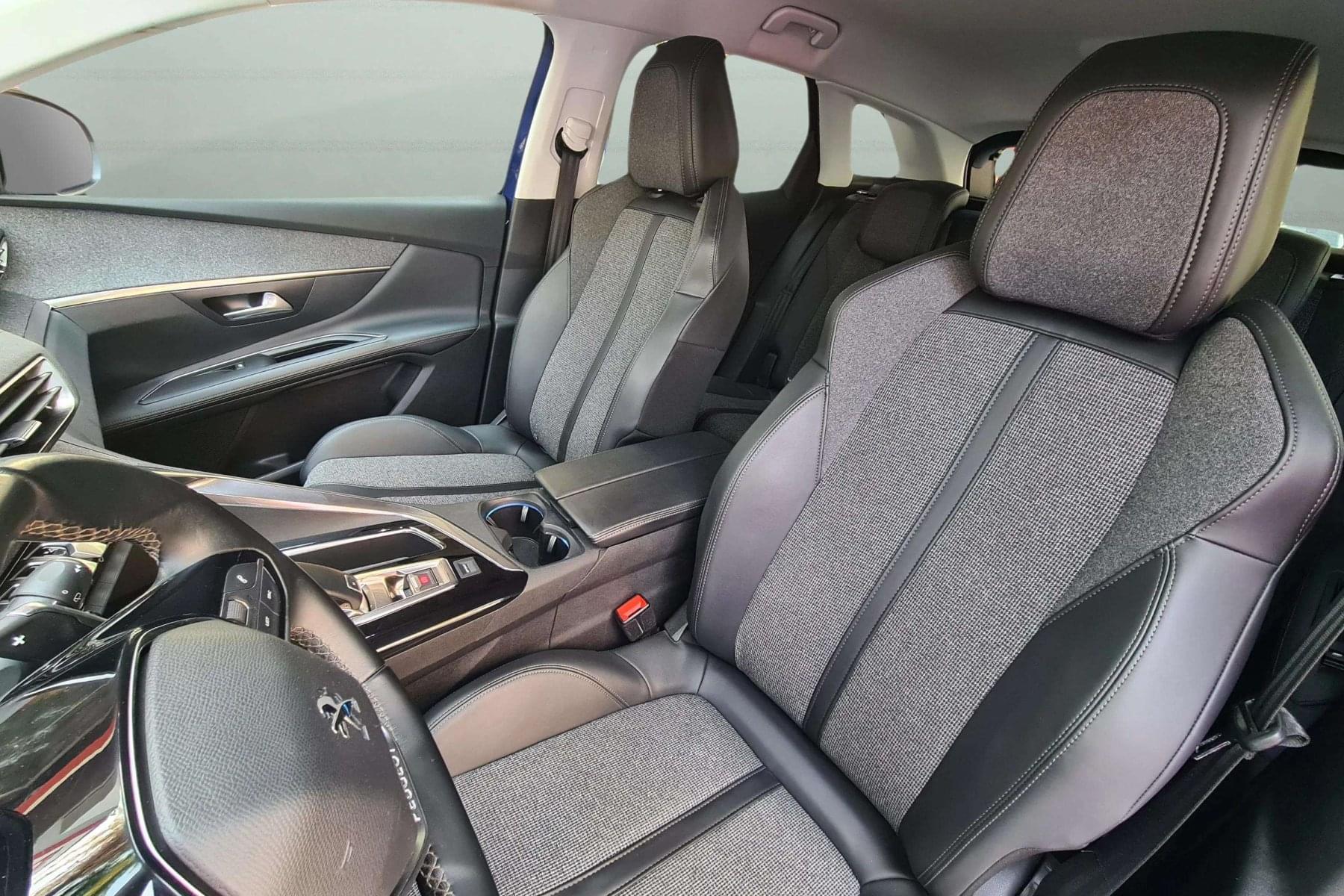 PEUGEOT 3008 ALLURE 1.5 BLUEHDI EAT8 130 8 