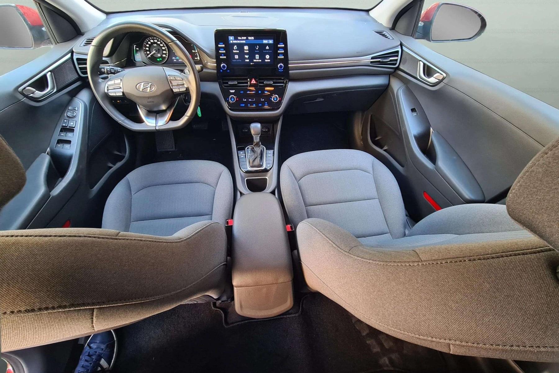 HYUNDAI IONIQ PHEV BURDEOS 19 