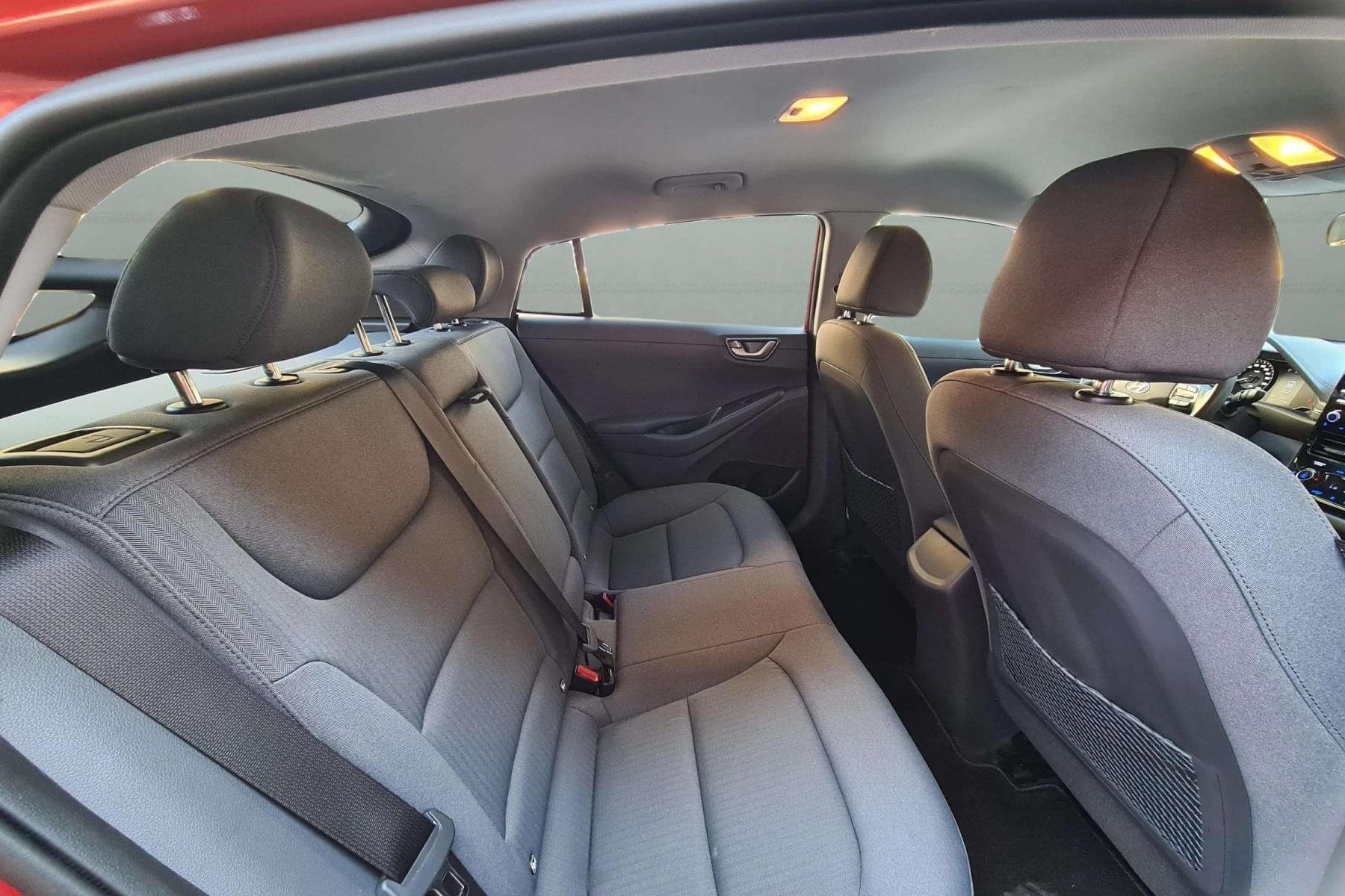 HYUNDAI IONIQ PHEV BURDEOS 25 