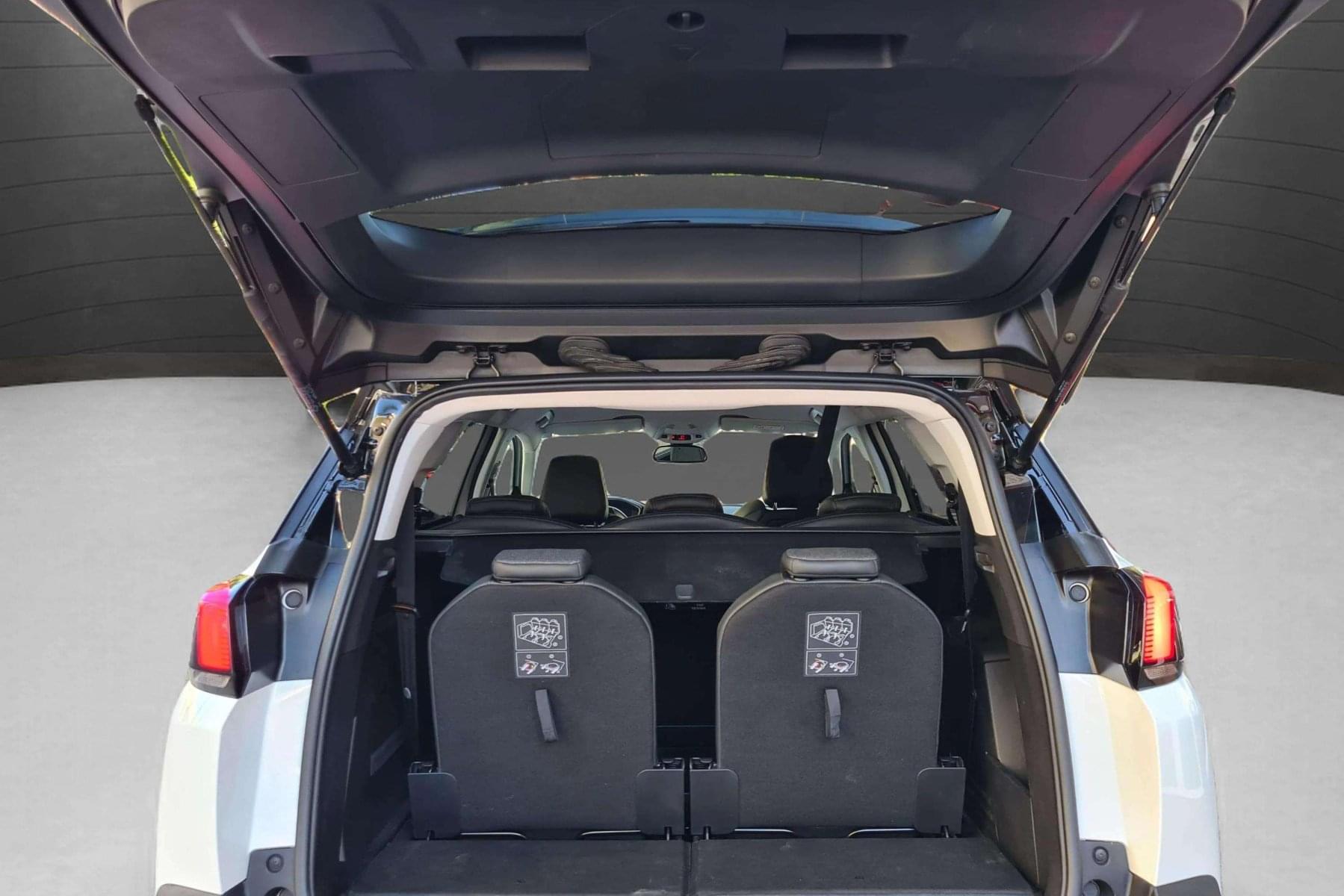 PEUGEOT 5008 AUTOMATICO 1.2 ALLURE 6 
