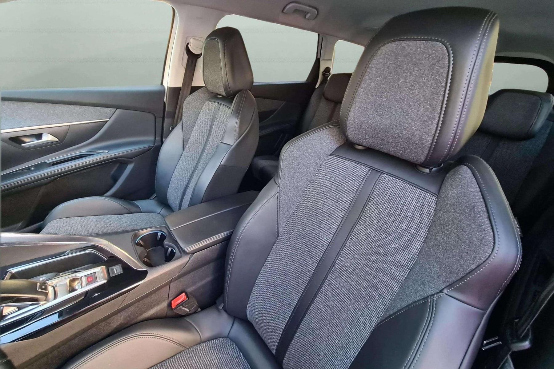 PEUGEOT 5008 AUTOMATICO 1.2 ALLURE 8 