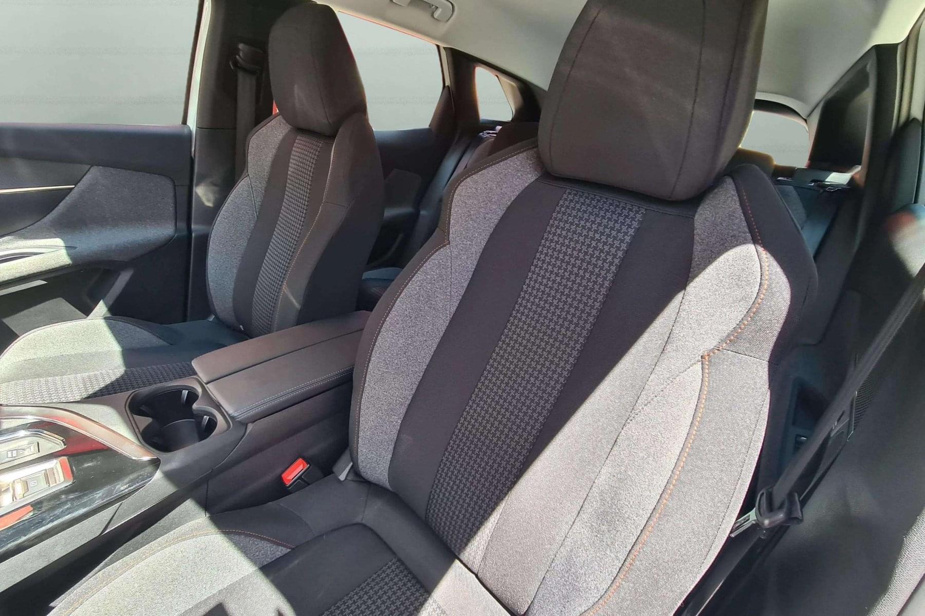 PEUGEOT 3008 1.2 130cv. EAT8 ACTIVE PACK 8 