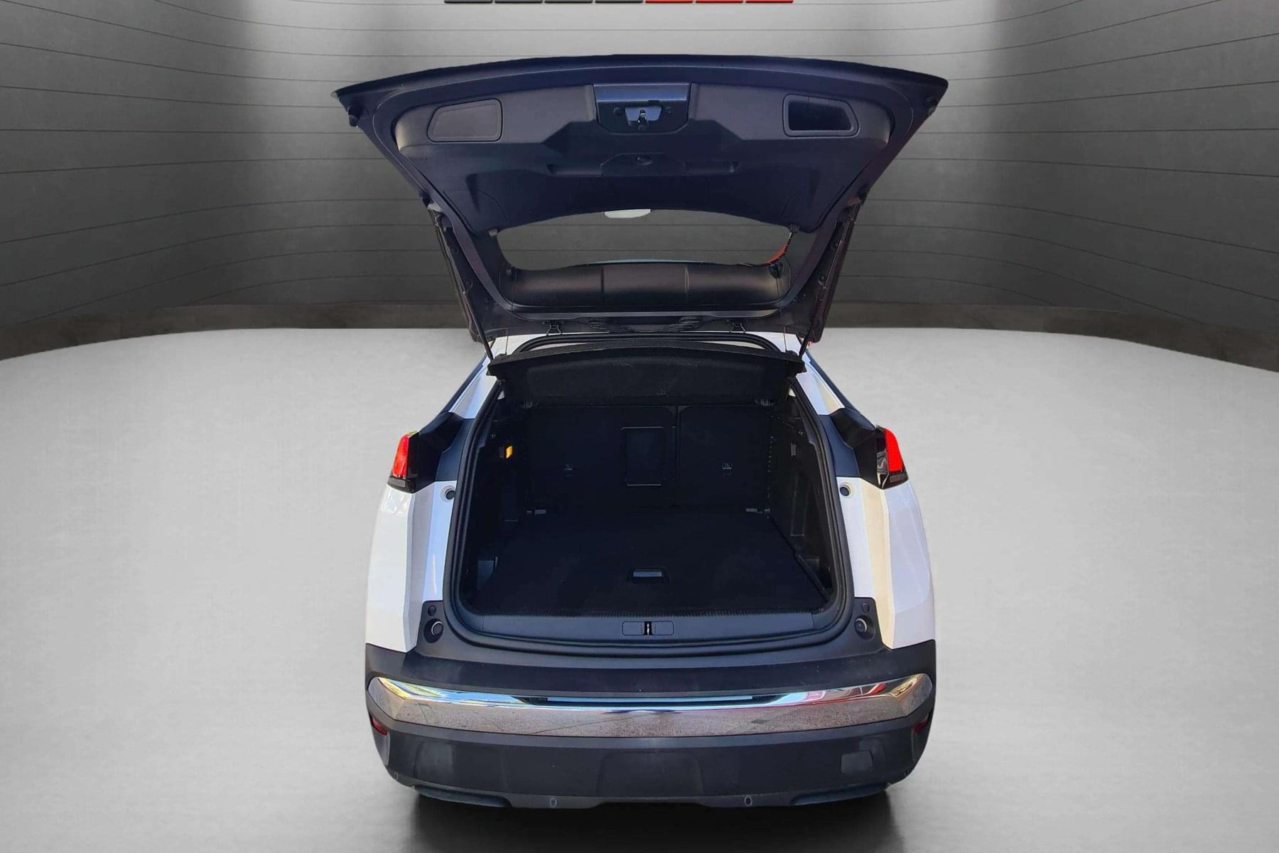 PEUGEOT 3008 ALLURE 1.2i 130CV 4 