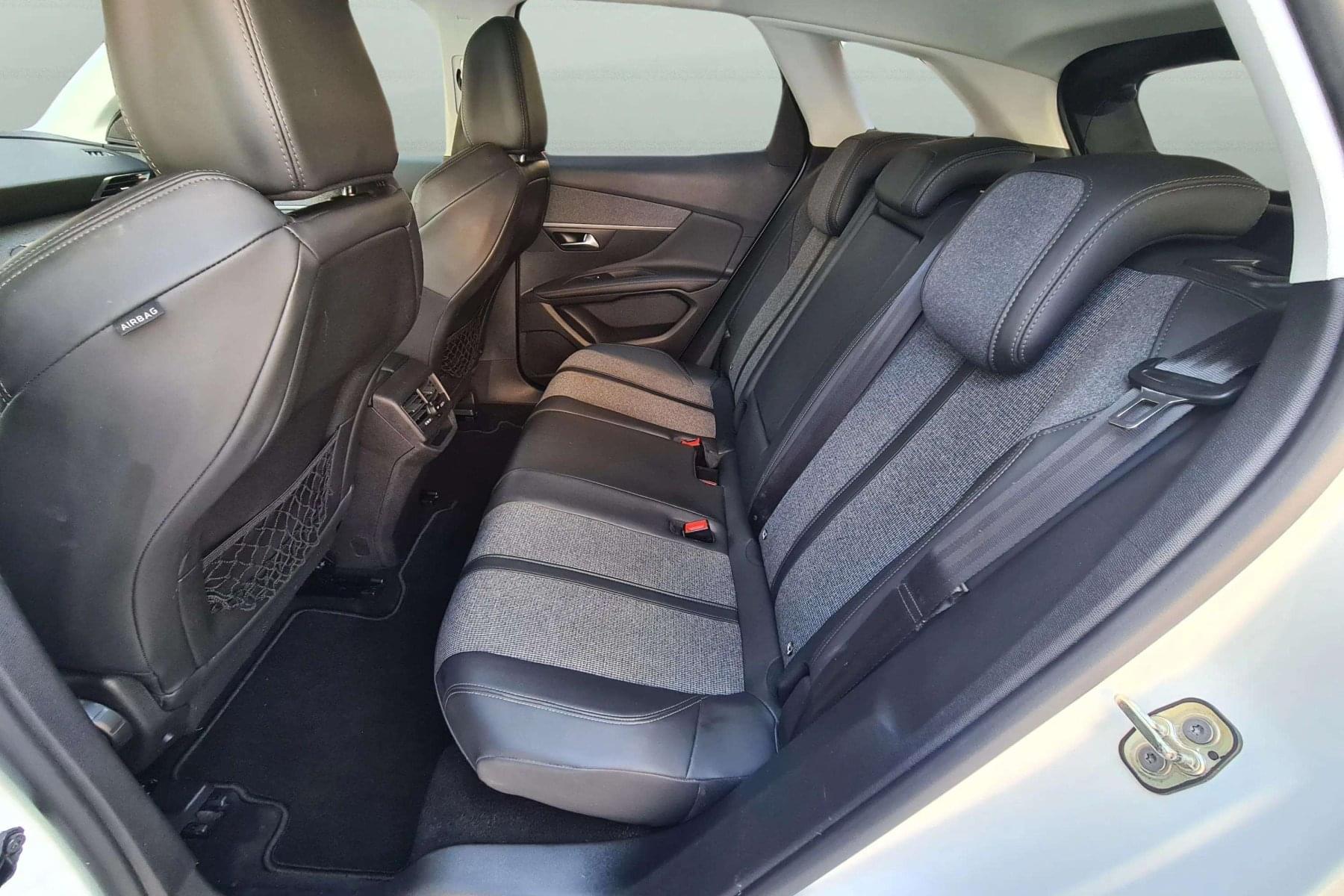 PEUGEOT 3008 ALLURE 1.2i 130CV 8 