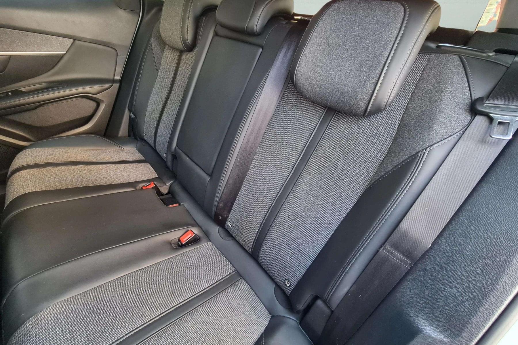 PEUGEOT 3008 ALLURE 1.2i 130CV 9 