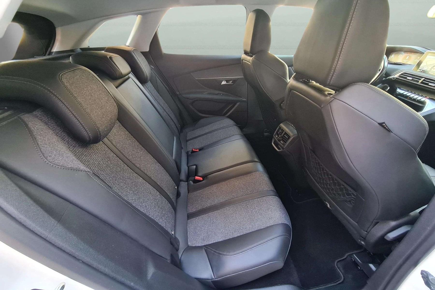 PEUGEOT 3008 ALLURE 1.2i 130CV 18 