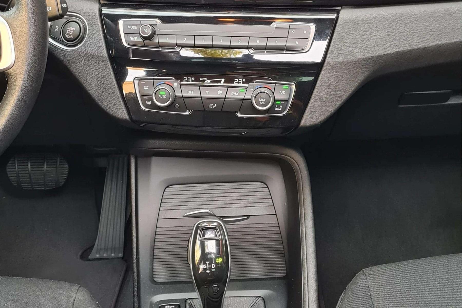 BMW X1 18I 1.5 140CV AT7 23