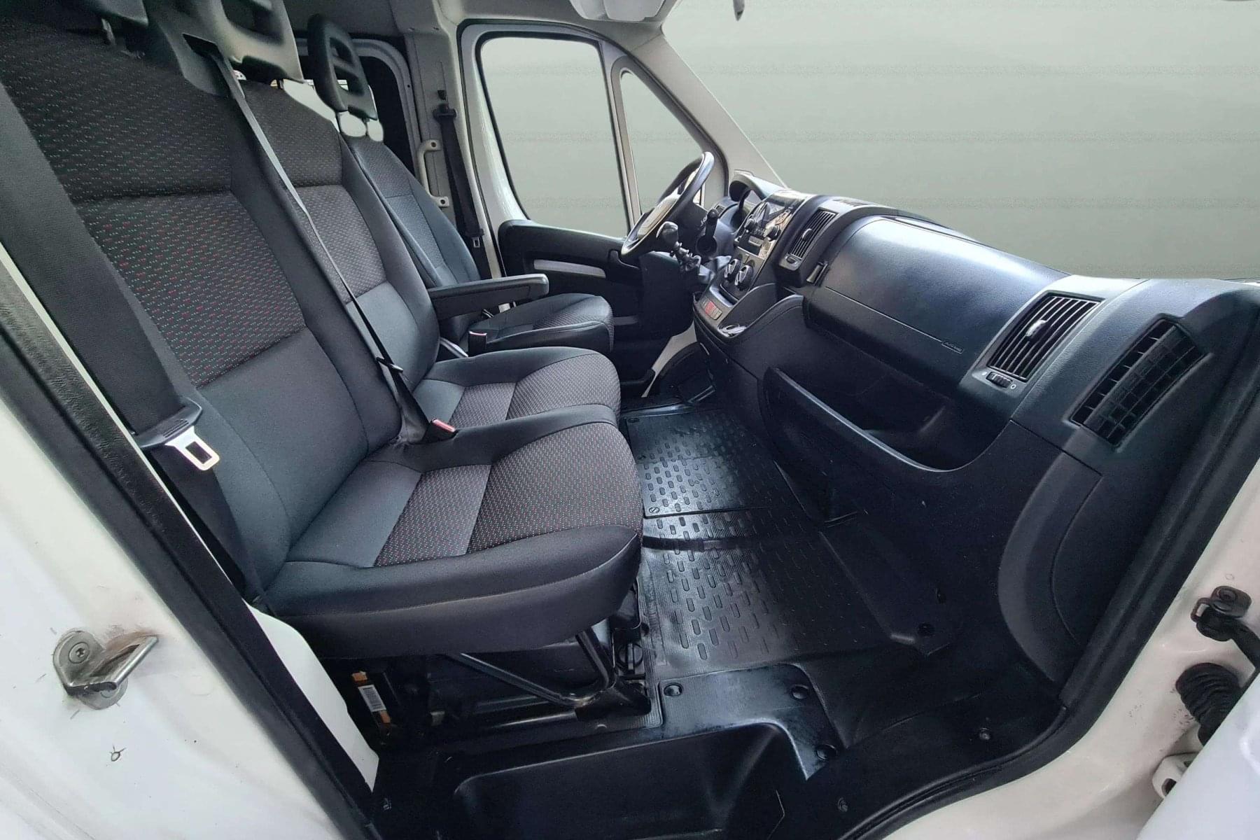 CITROEN JUMPER COMBI BLUEHDI 120cv. 30L1H1 9 PLAZAS 5 P 19 