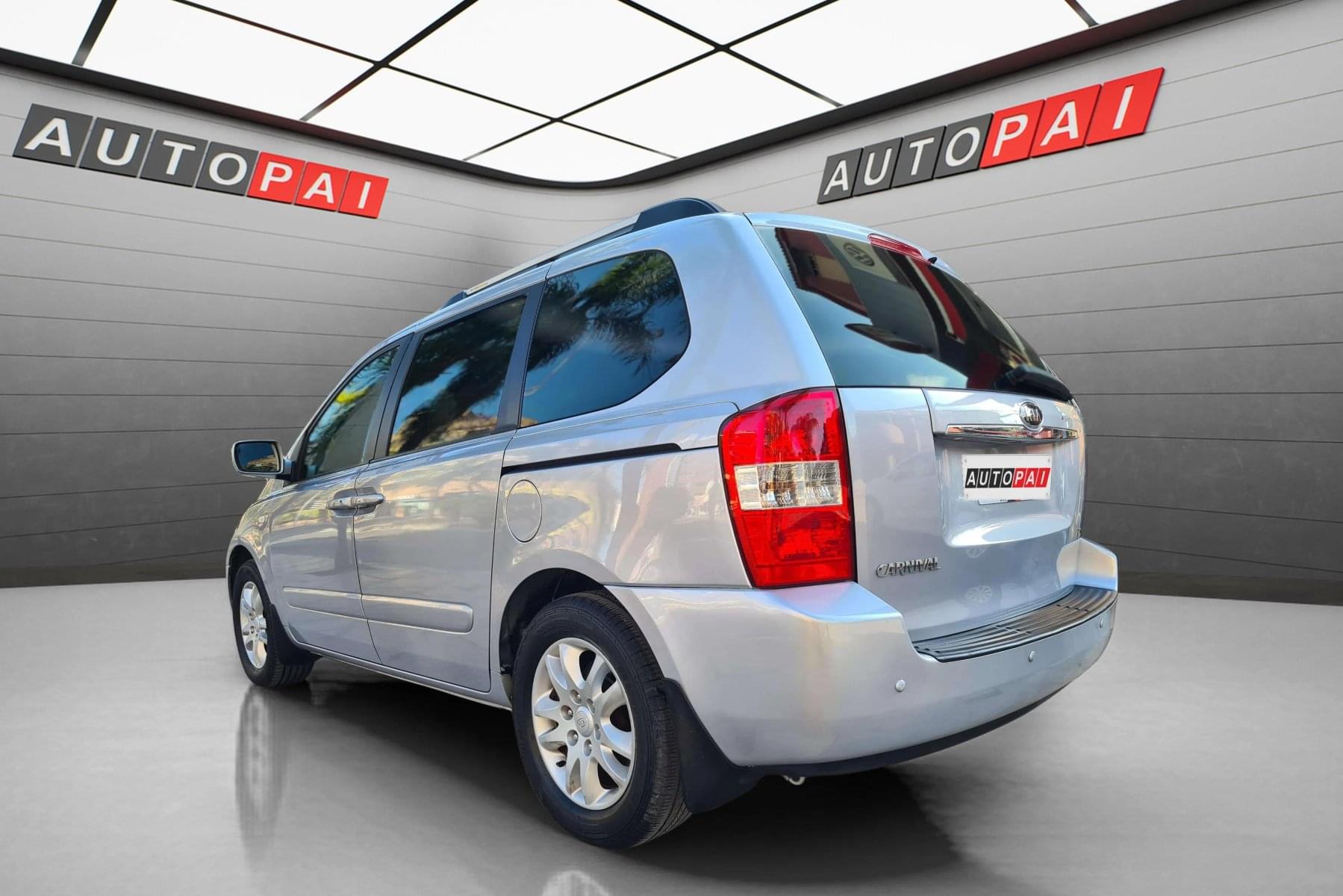 KIA CARNIVAL 5 
