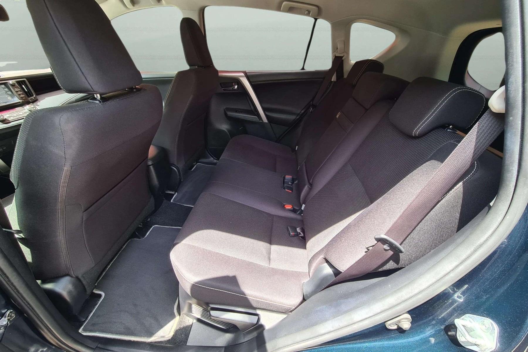 TOYOTA RAV4 2.5 Hybrid 2WD ADVANCED autom. 13 