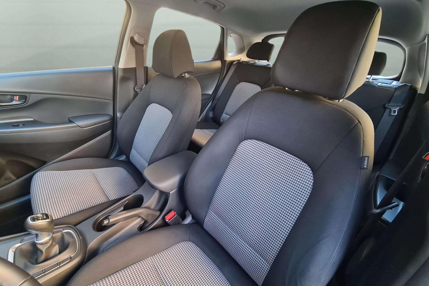 HYUNDAI KONA 1.0 TGDI 120cv. ESSENCE 8 