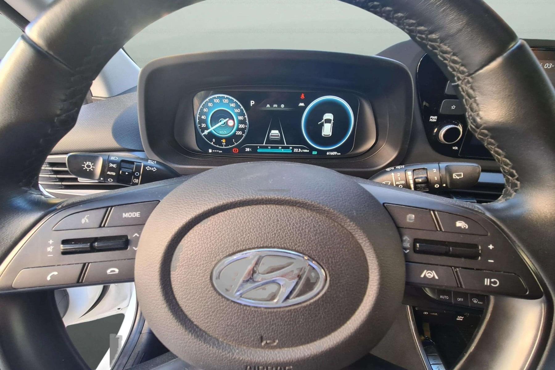HYUNDAI BAYON 1.0 100CV 48V MAXX DCT AUTOMÁTICO 10 