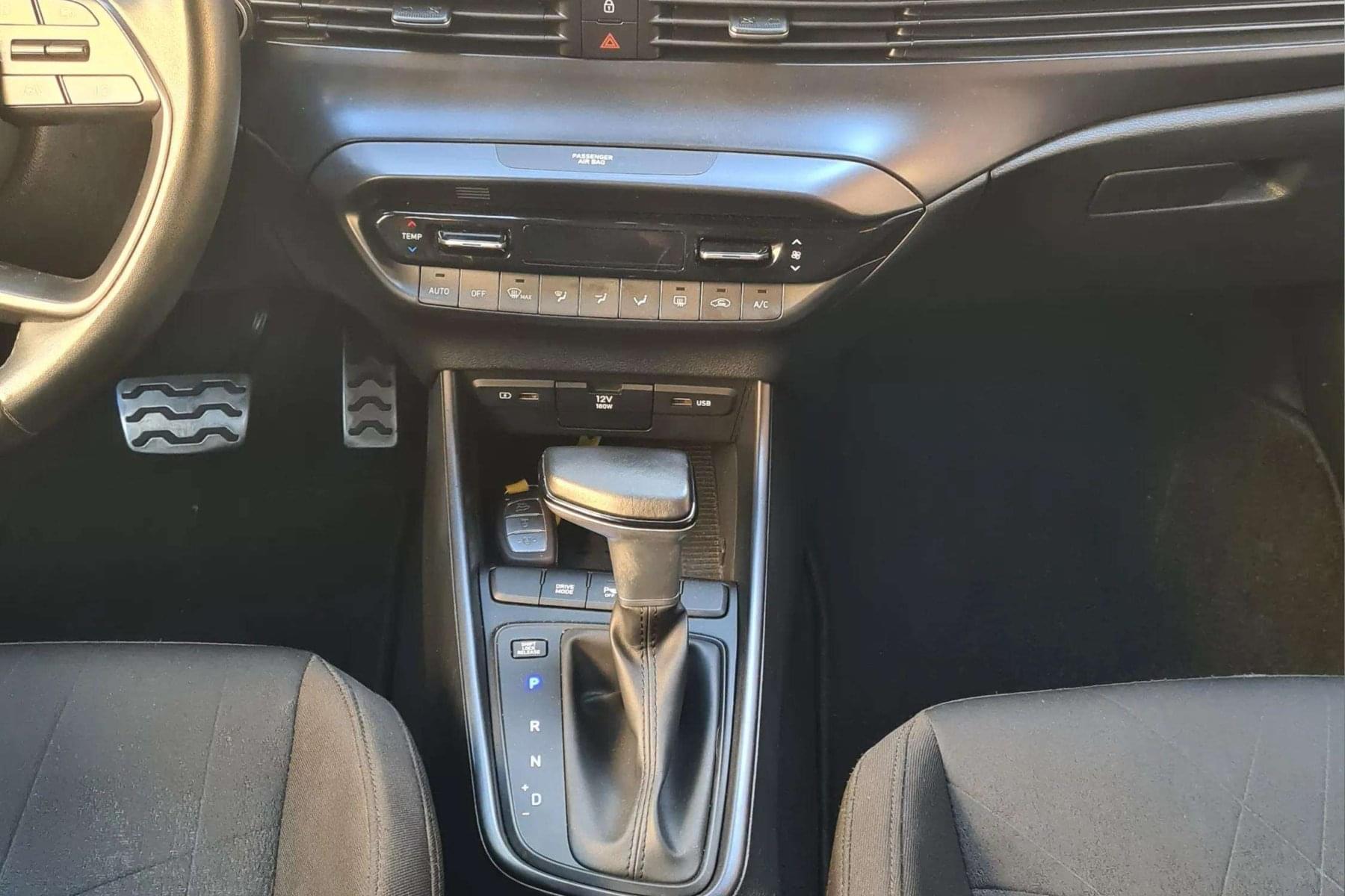 HYUNDAI BAYON 1.0 100CV 48V MAXX DCT AUTOMÁTICO 21 