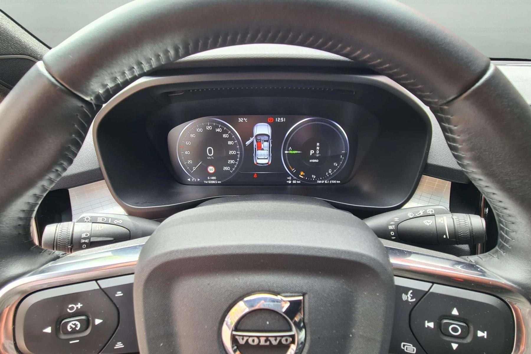 VOLVO XC40 1.5 PHEV R-DESIGN 211cv.  HÍBRIDO ENCHUF 11 