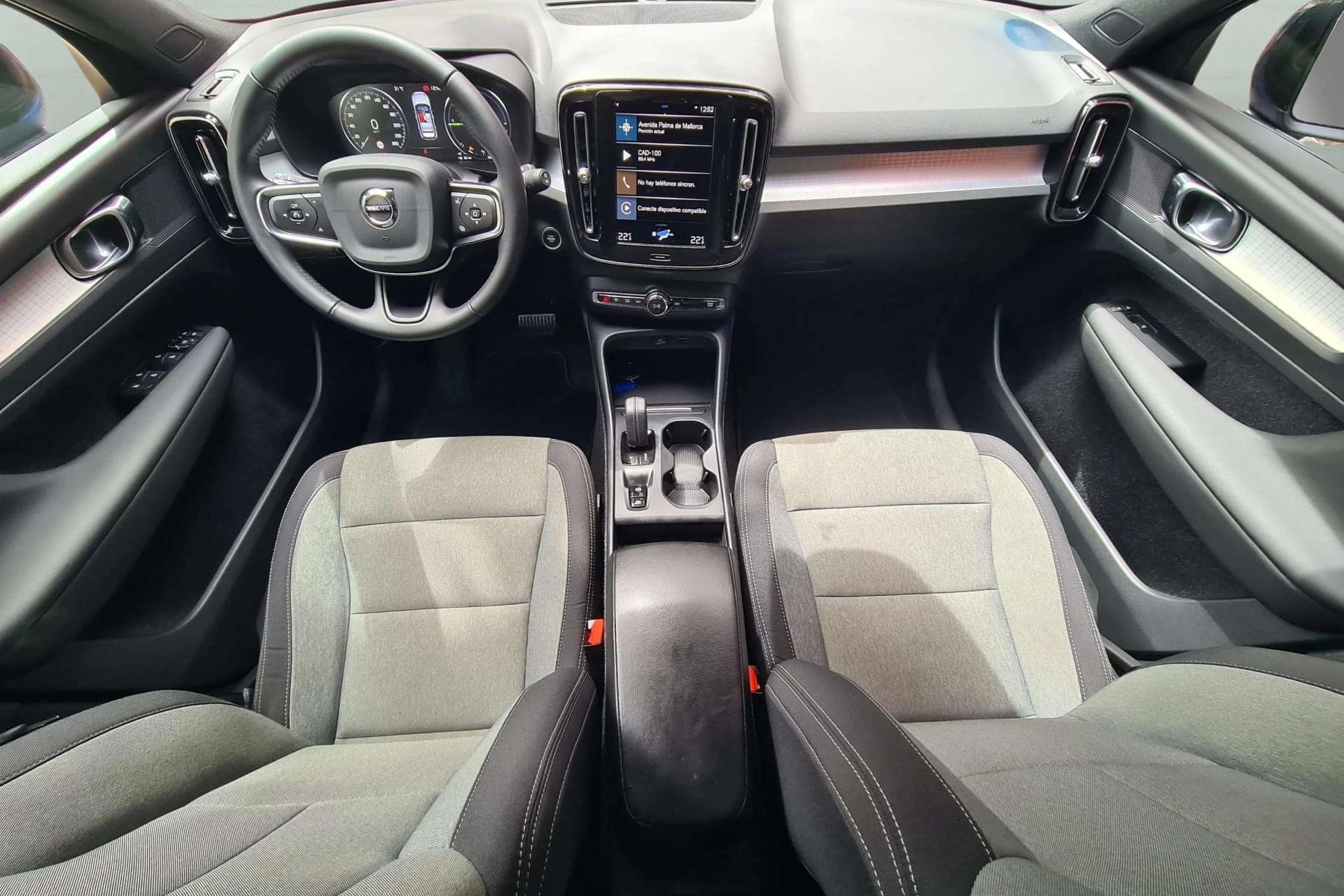 VOLVO XC40 1.5 PHEV R-DESIGN 211cv.  HÍBRIDO ENCHUF 20 