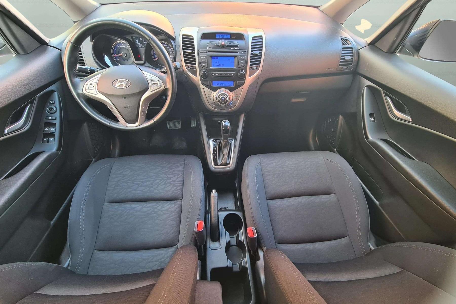 HYUNDAI IX20 1.6I MPI 126cv. automático 13 