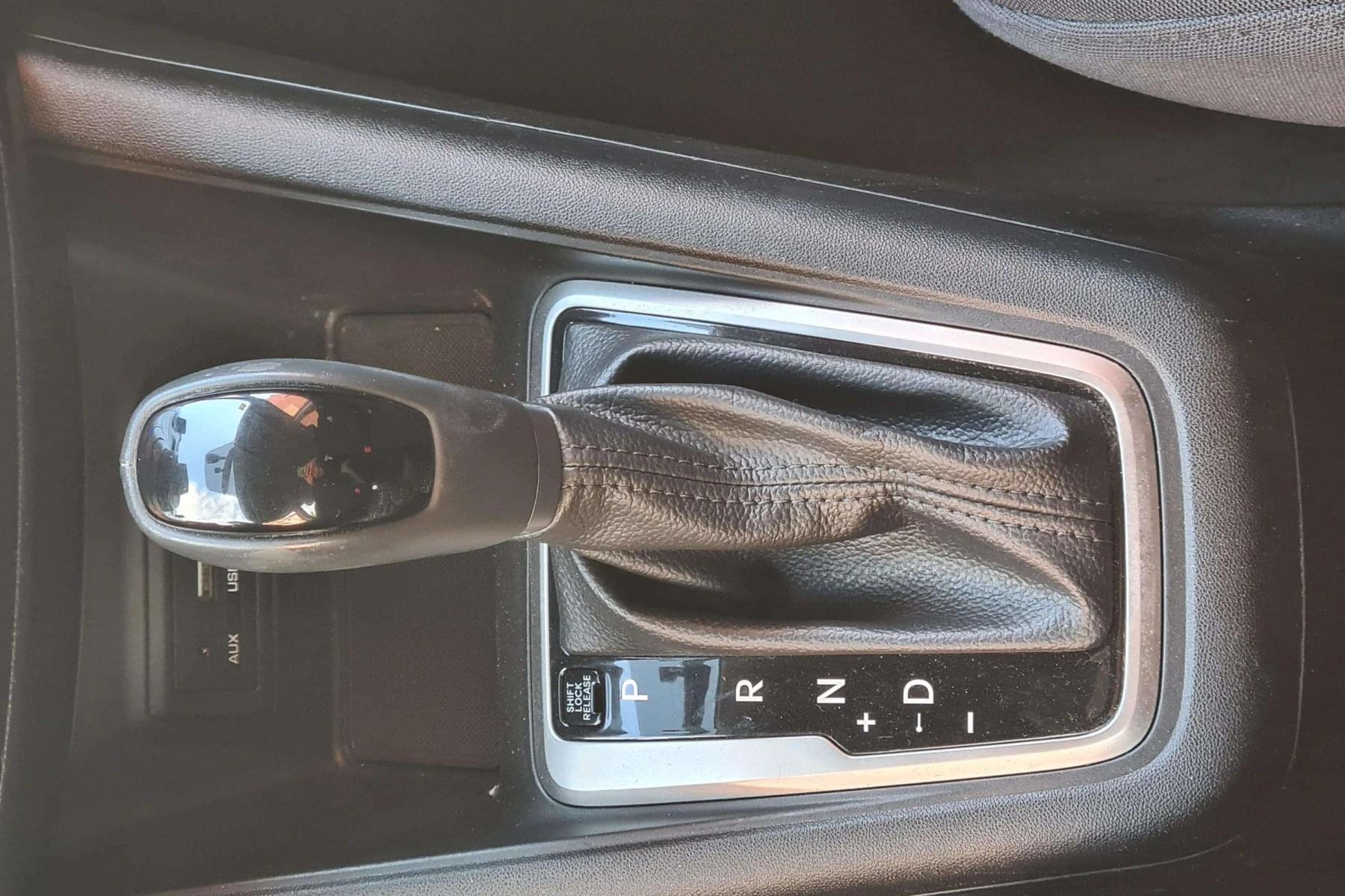 HYUNDAI IX20 1.6I MPI 126cv. automático 17 