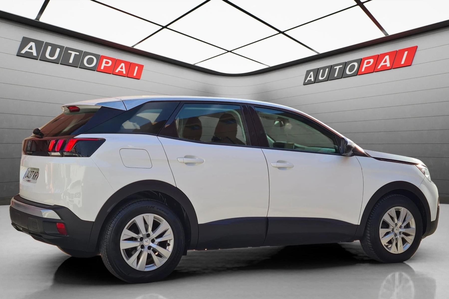 PEUGEOT 3008 ACTIVE 1.2 PURETECH 130CV 4