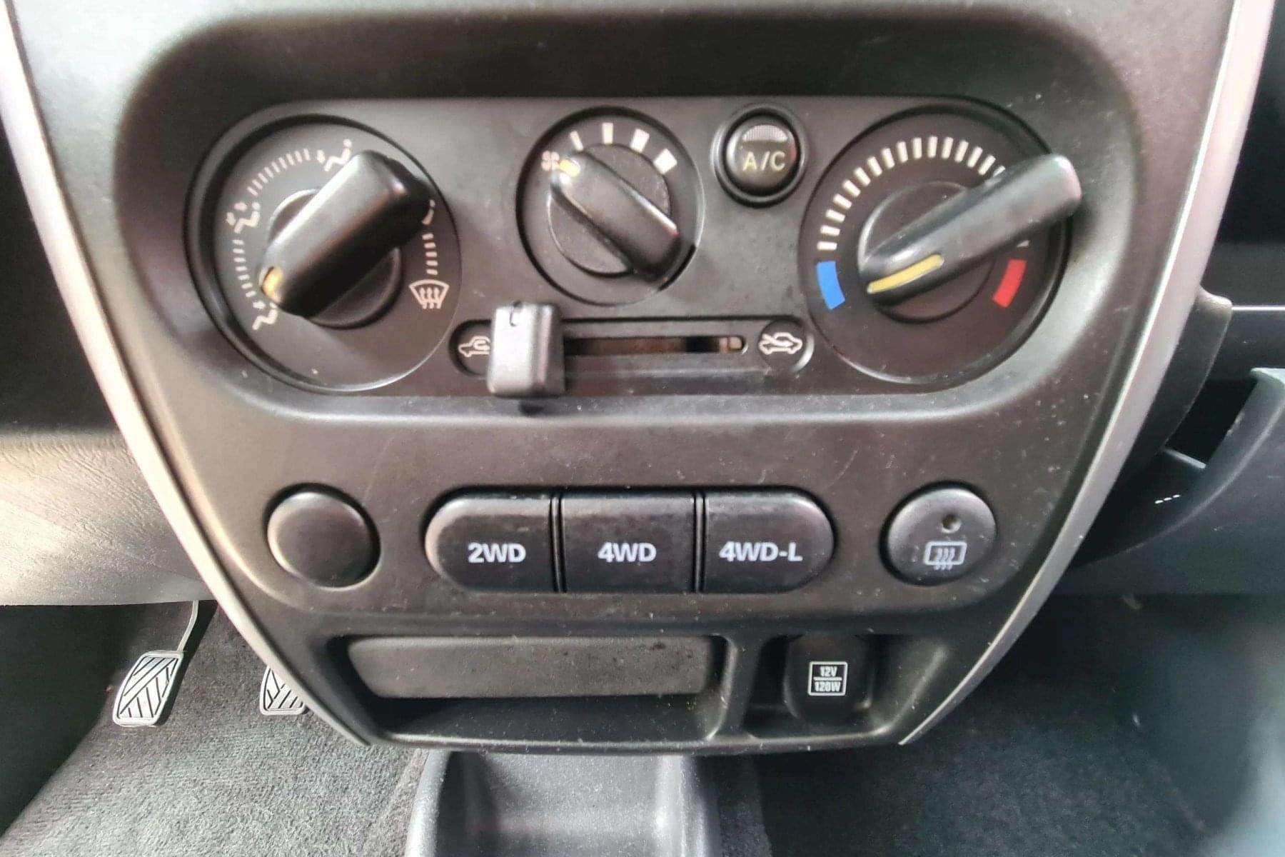 SUZUKI JIMNY 1.3I 85CV JX 17 