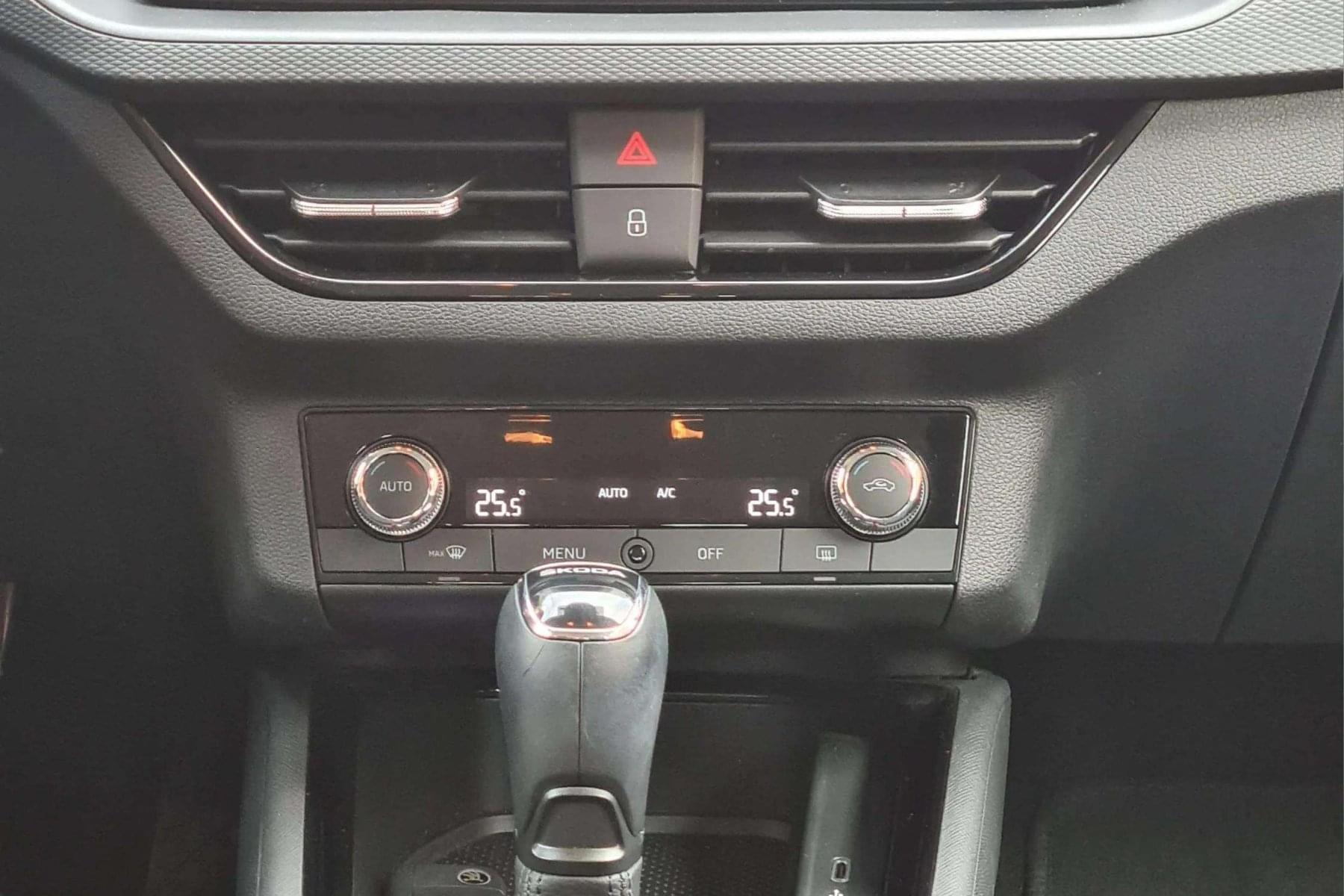 SKODA KAMIQ 1.0 TSI 110cv. DSG Ambition 12 