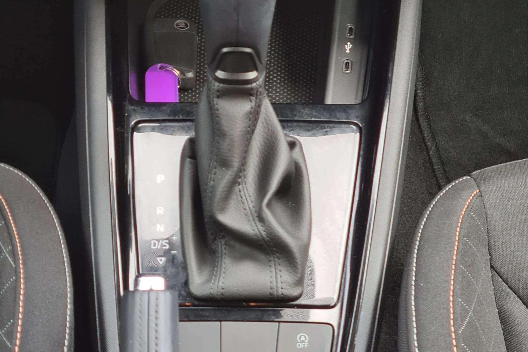 SKODA KAMIQ 1.0 TSI 110cv. DSG Ambition 13 