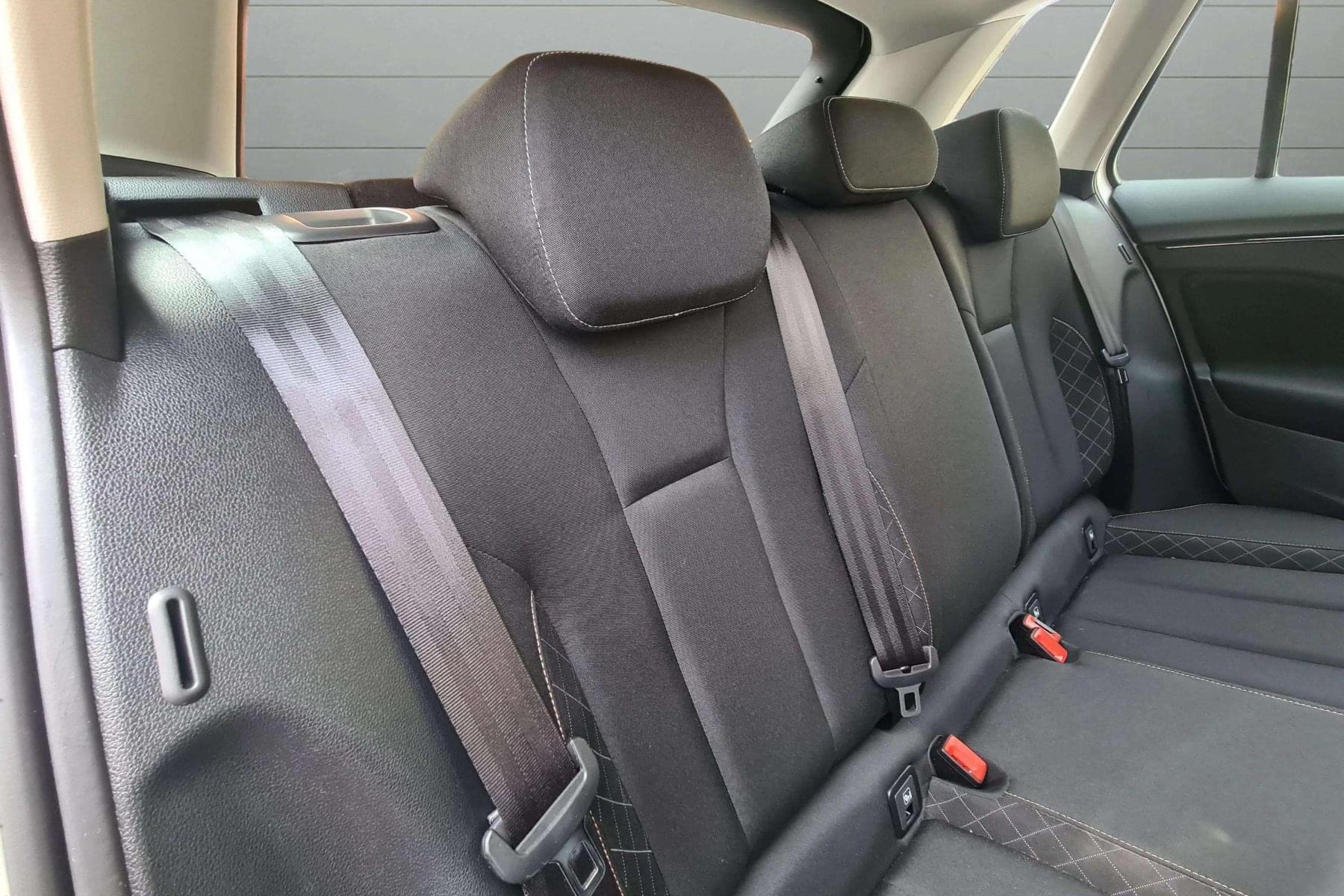 SKODA KAMIQ 1.0 TSI 110cv. DSG Ambition 14 