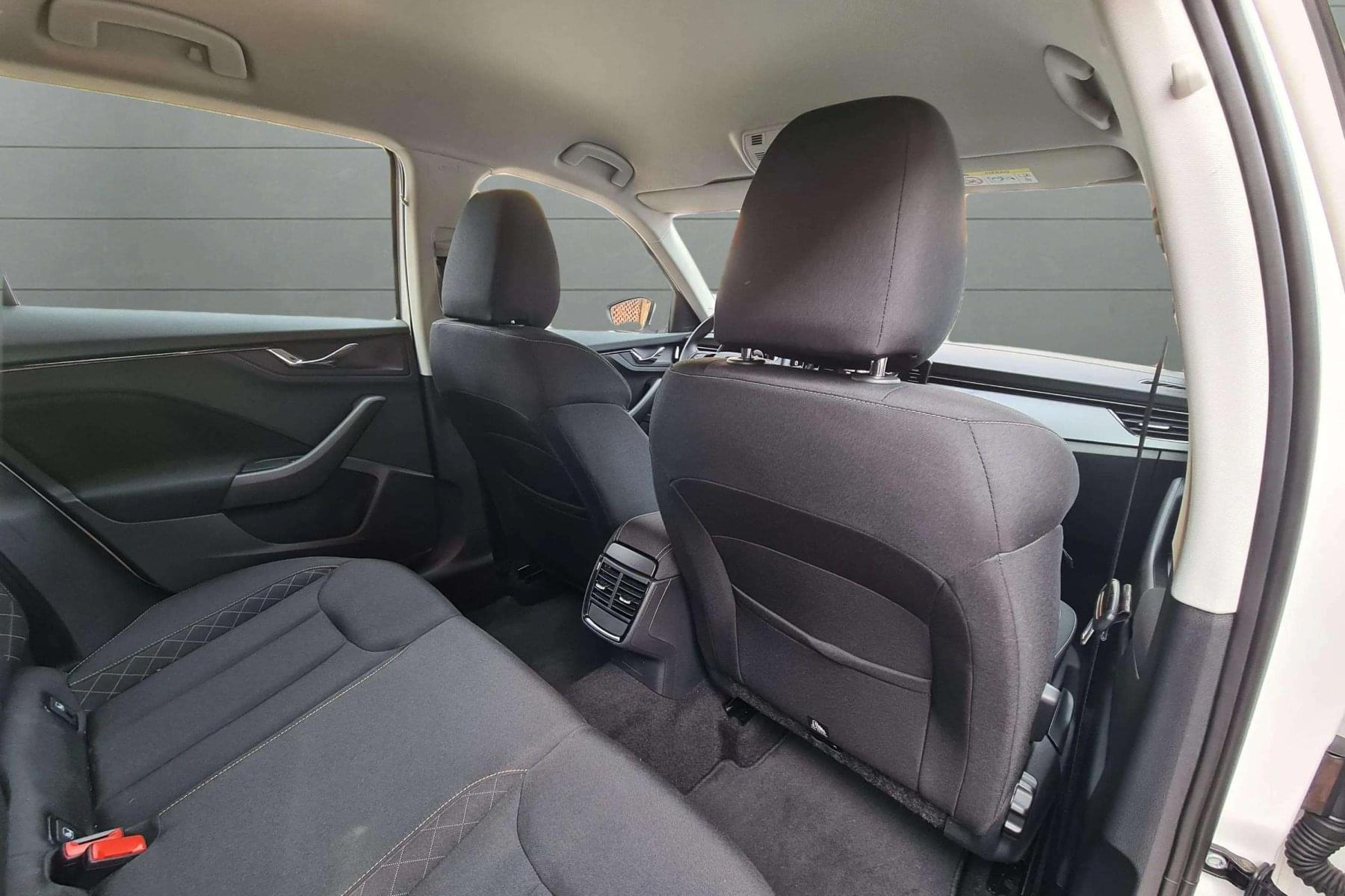 SKODA KAMIQ 1.0 TSI 110cv. DSG Ambition 15 