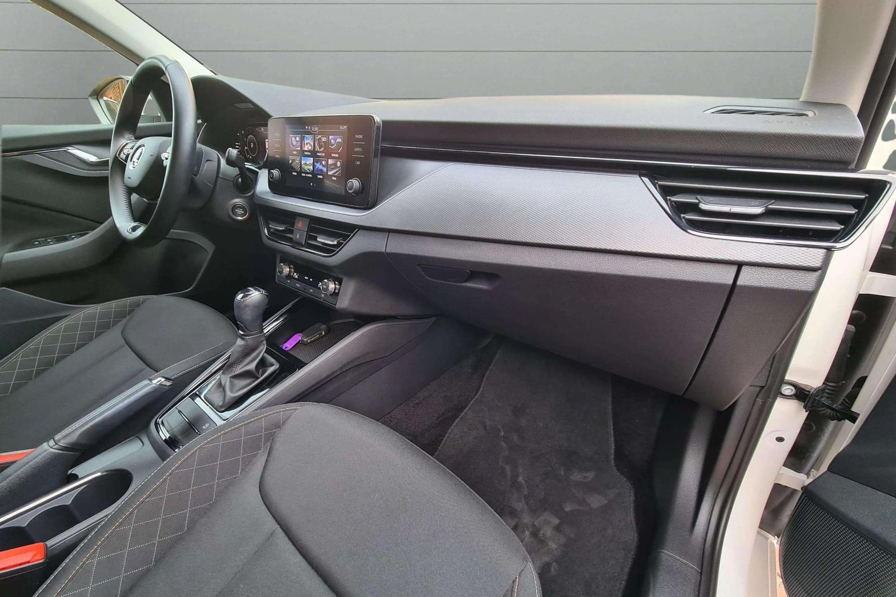 SKODA KAMIQ 1.0 TSI 110cv. DSG Ambition 17 