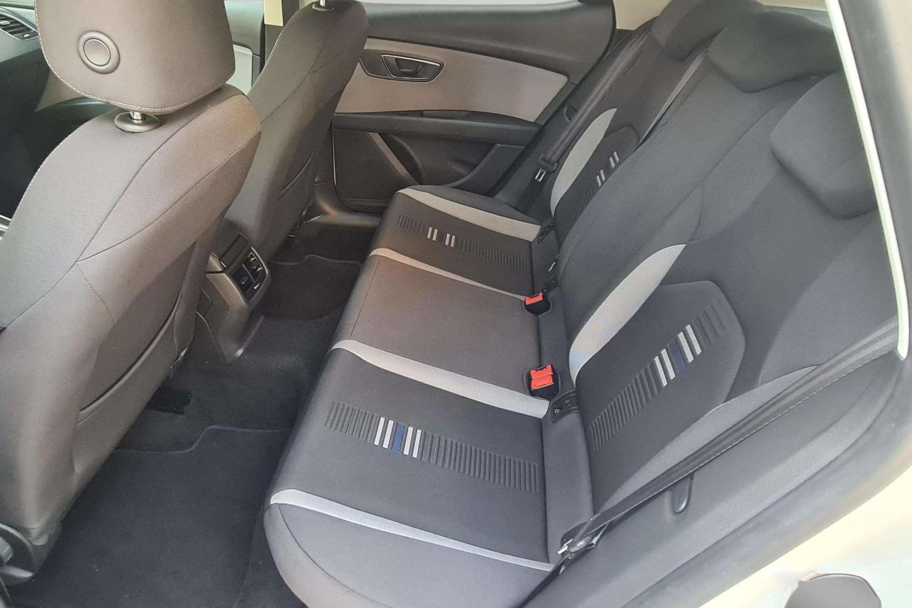 SEAT LEÓN 1.6TDI 115cv. S&S STYLE VISIO 14 