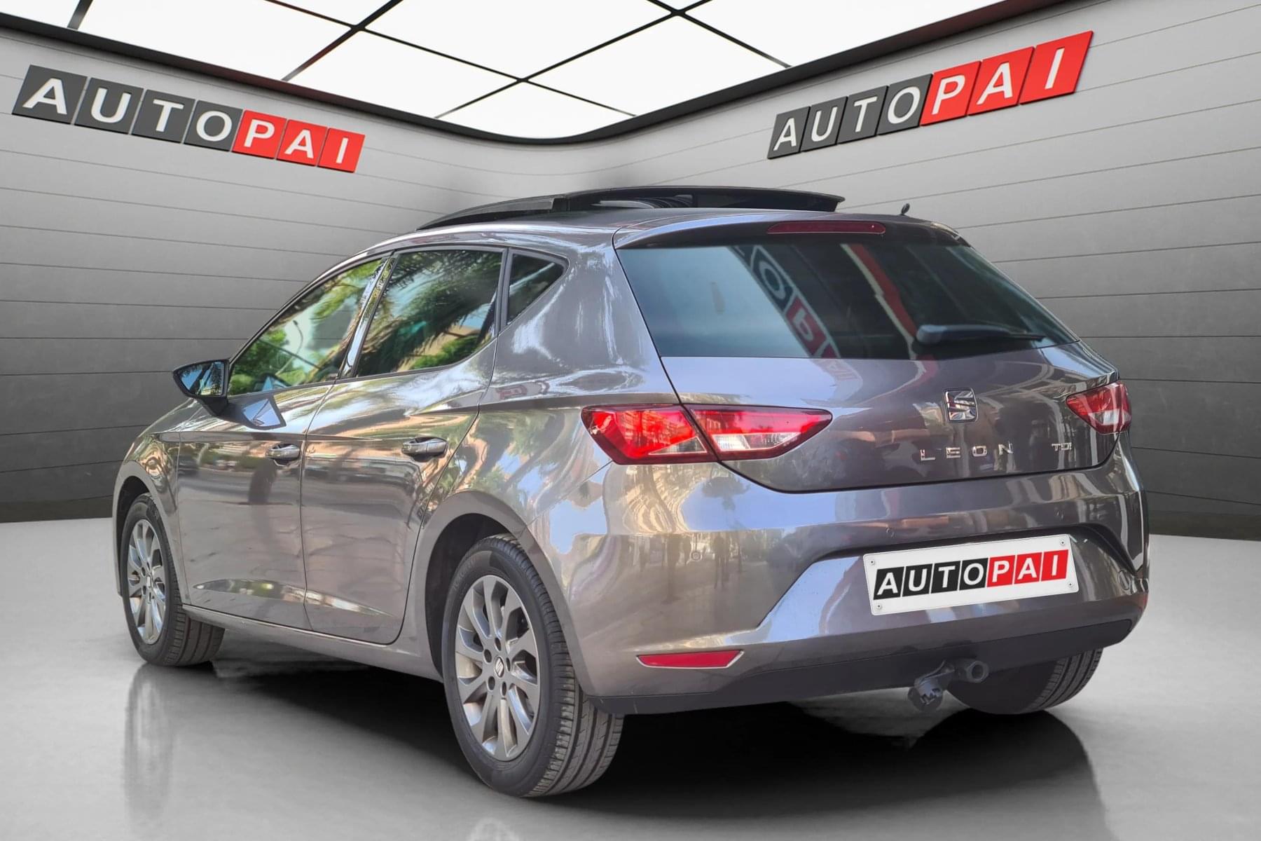 SEAT LEÓN 1.6 TDI 105cv. i-TECH 5