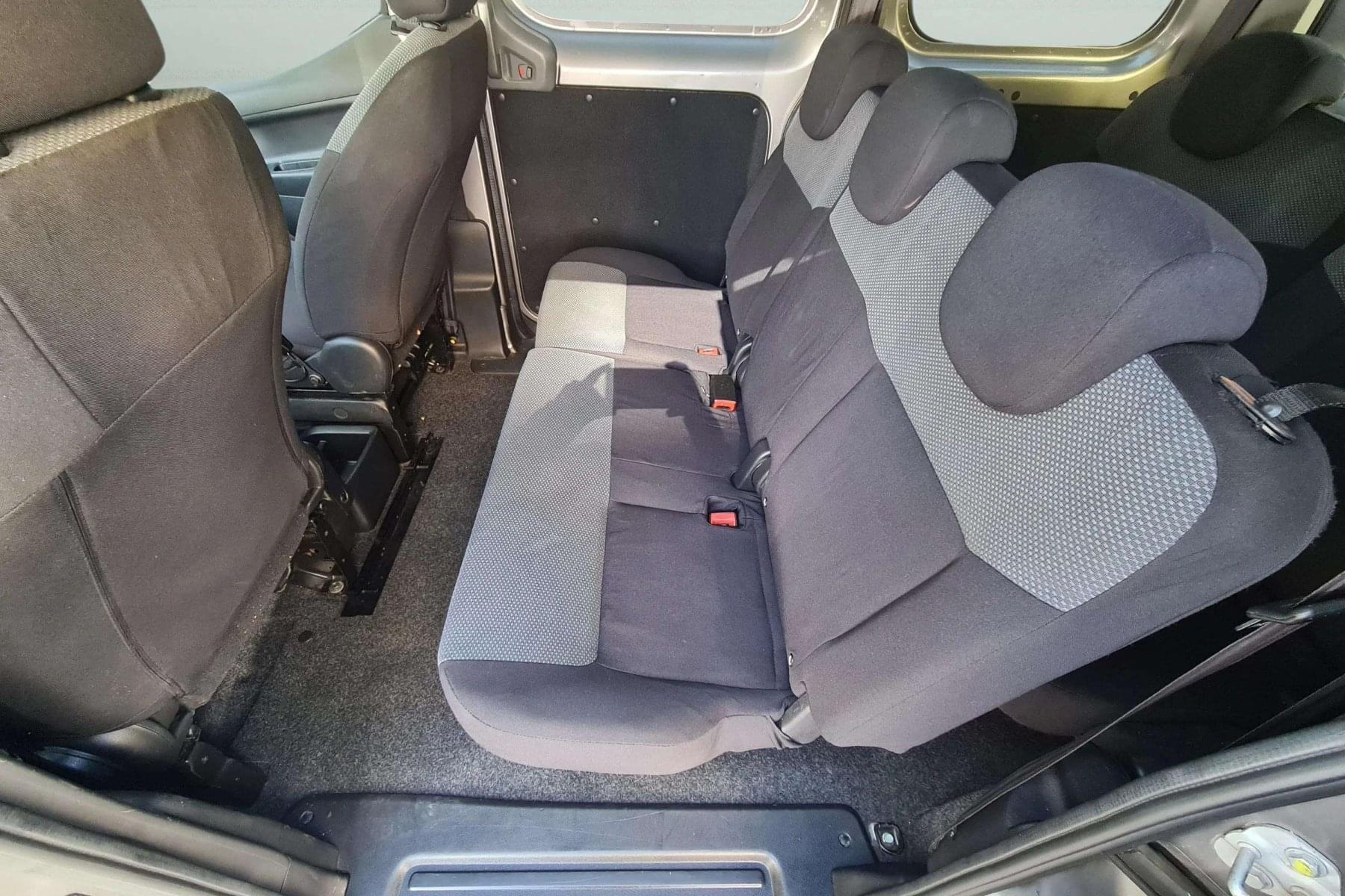 NISSAN NV200 1.5dci 90cv. COMFORT 5 puertas 13 