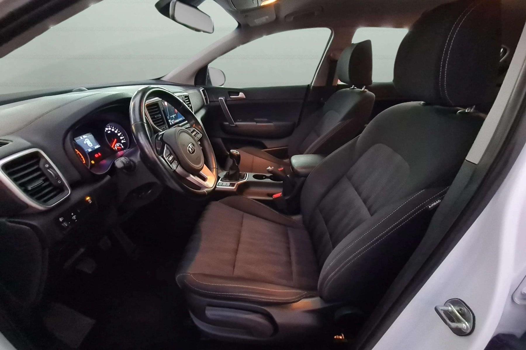 KIA SPORTAGE MHEV 1.6CRDI 48V 136cv. 4x2 6