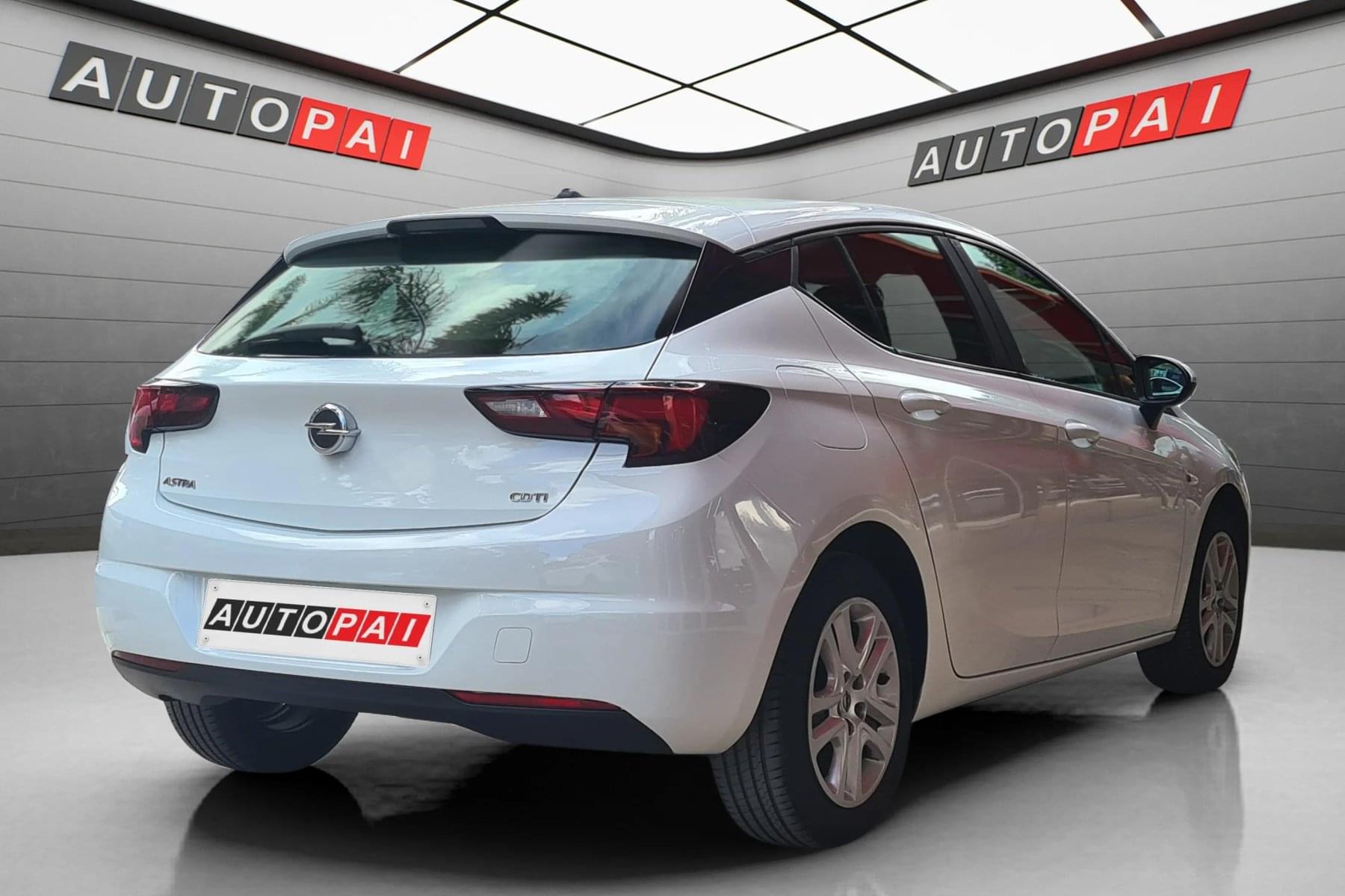 OPEL ASTRA 1.6 CDTI 110cv. BUSINESS 4 