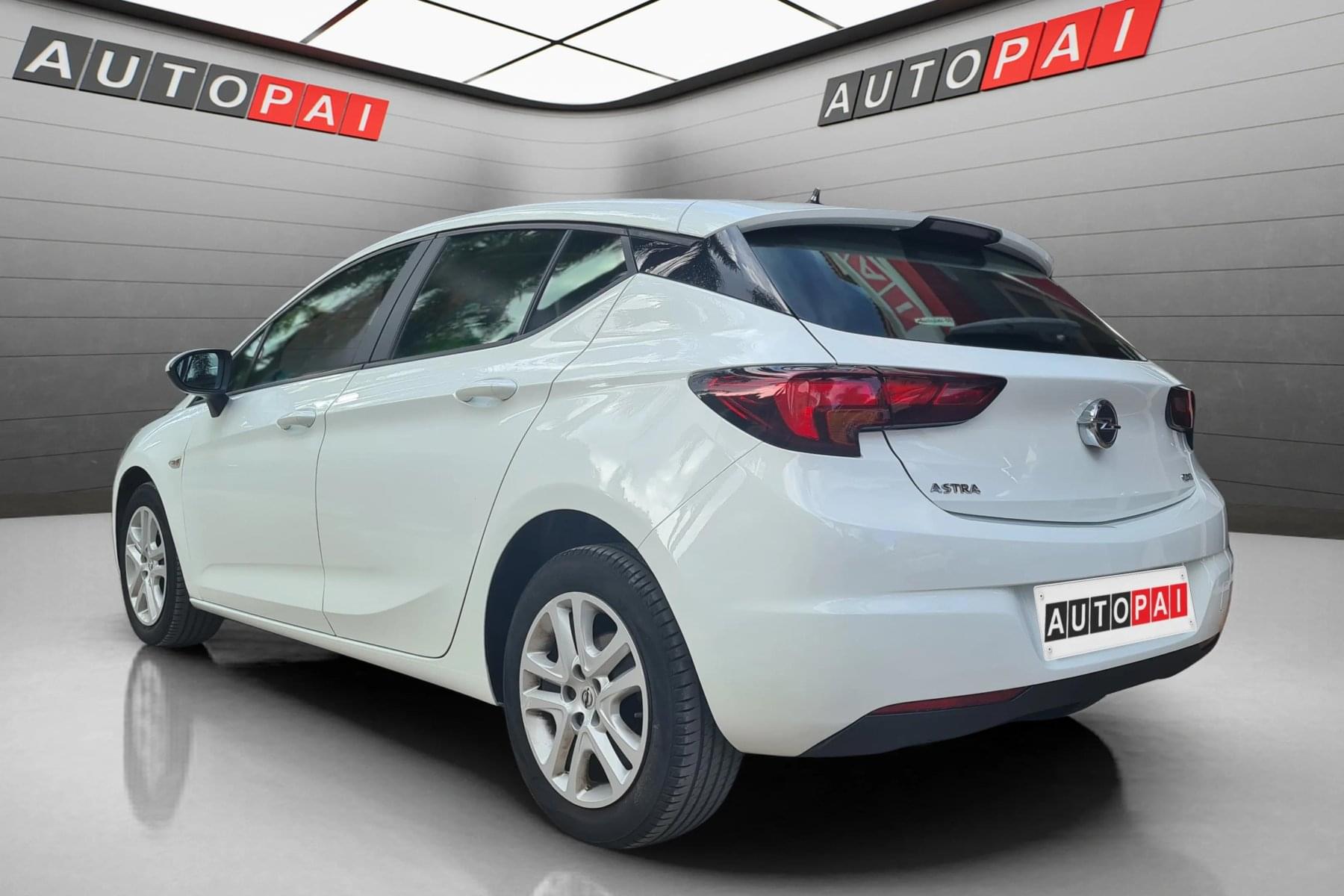 OPEL ASTRA 1.6 CDTI 110cv. BUSINESS 5 