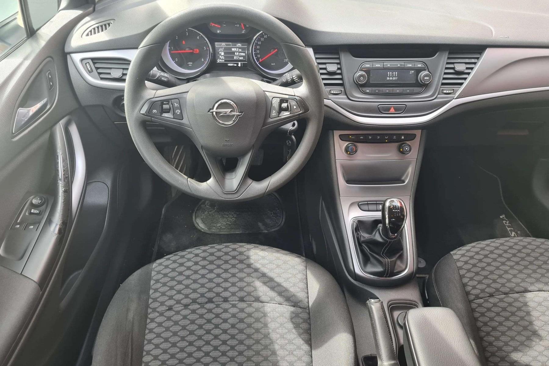 OPEL ASTRA 1.6 CDTI 110cv. BUSINESS 13 
