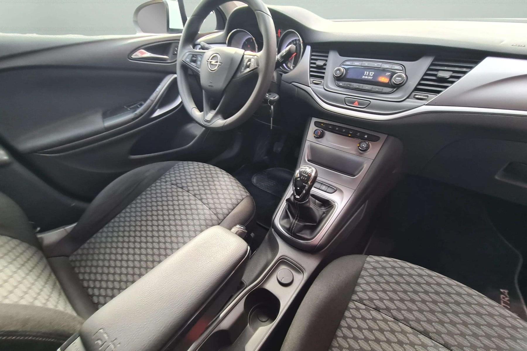 OPEL ASTRA 1.6 CDTI 110cv. BUSINESS 20 