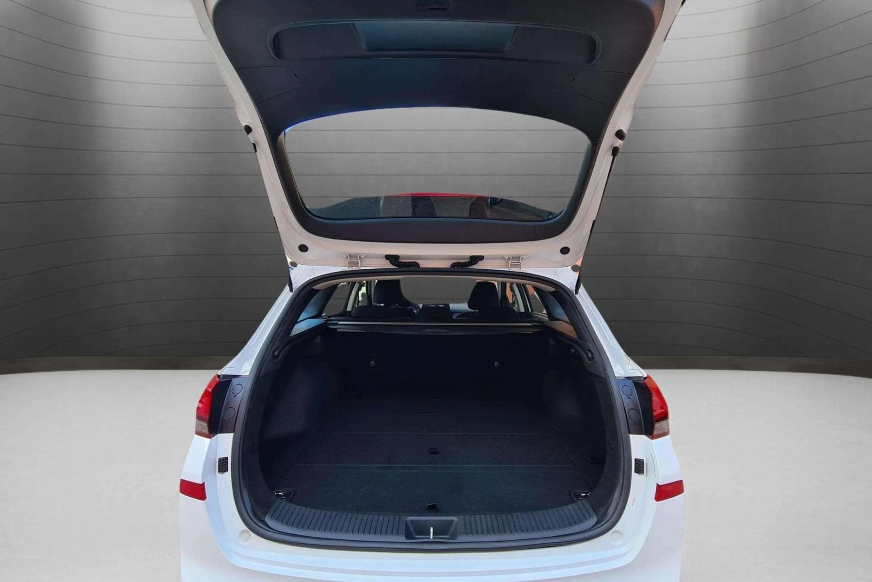 HYUNDAI I30 CW 1.0 TGDI 120cv. 48V HÍBRIDO 6