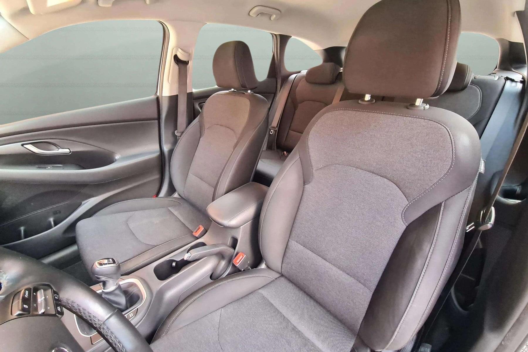 HYUNDAI I30 CW 1.0 TGDI 120cv. 48V HÍBRIDO 9